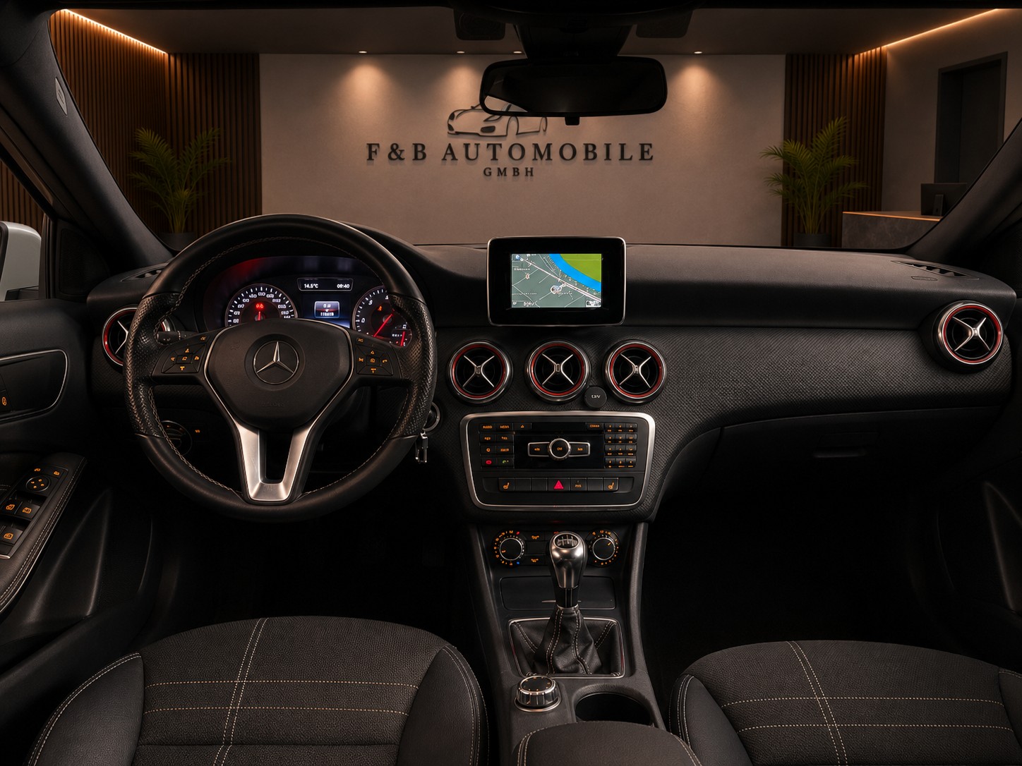 MERCEDES-BENZ A 200-image-8