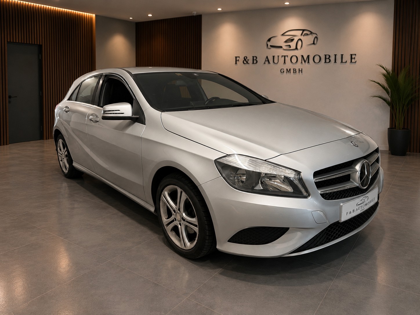 MERCEDES-BENZ A 200-image-2