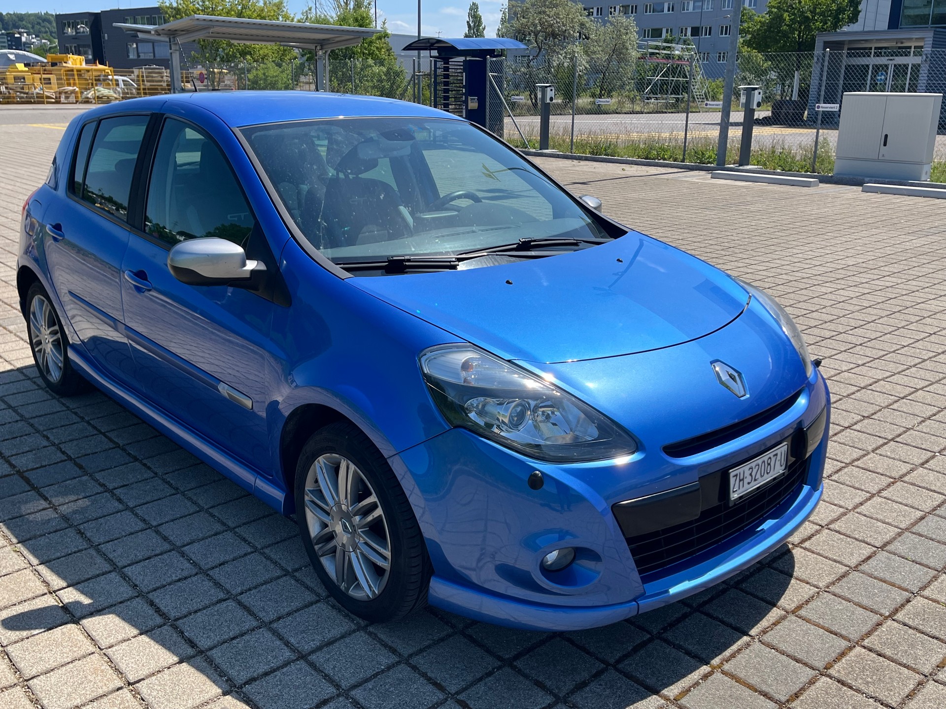 RENAULT Clio 1.6 16V GT-image-6