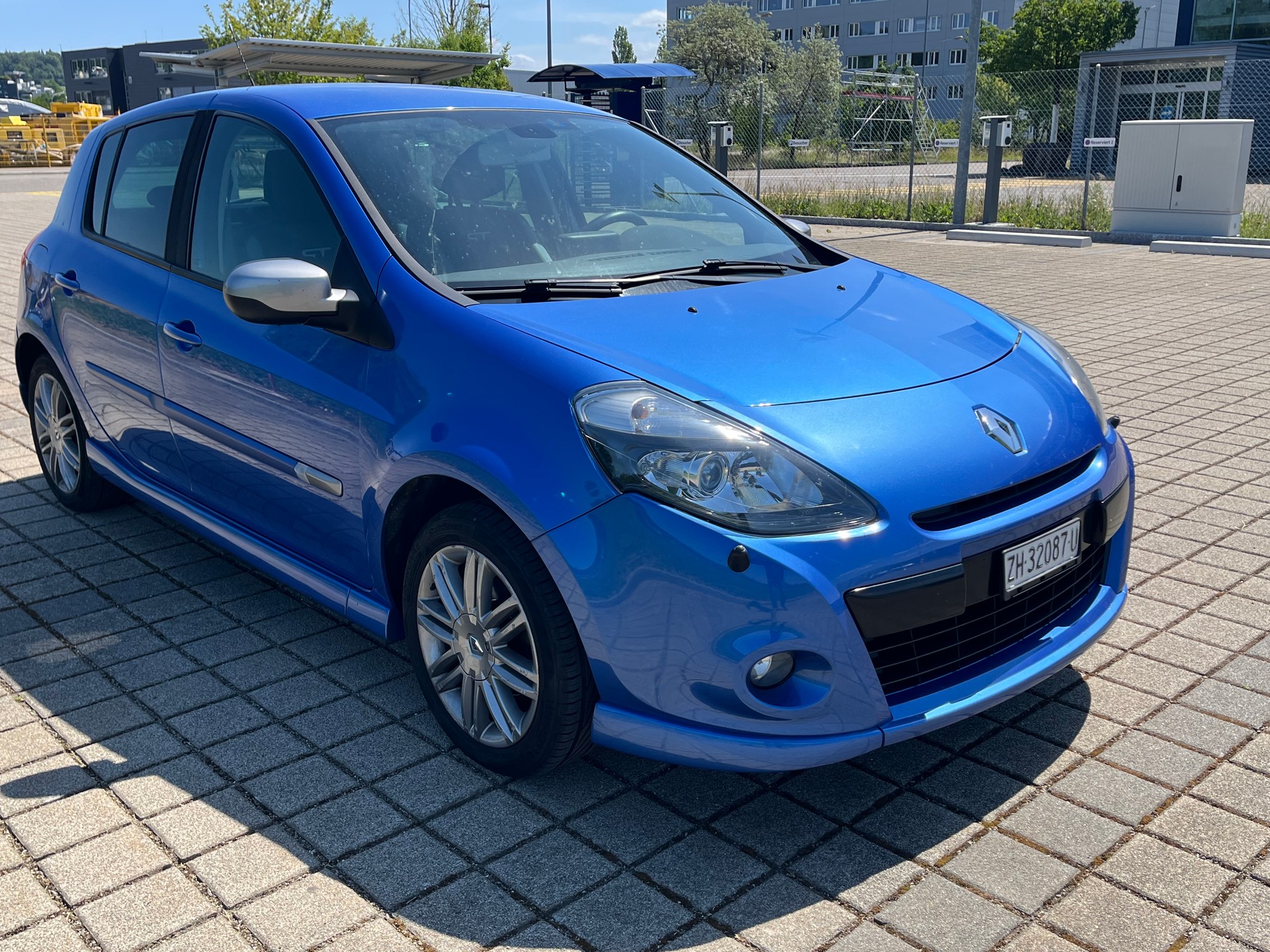 RENAULT Clio 1.6 16V GT-image-3