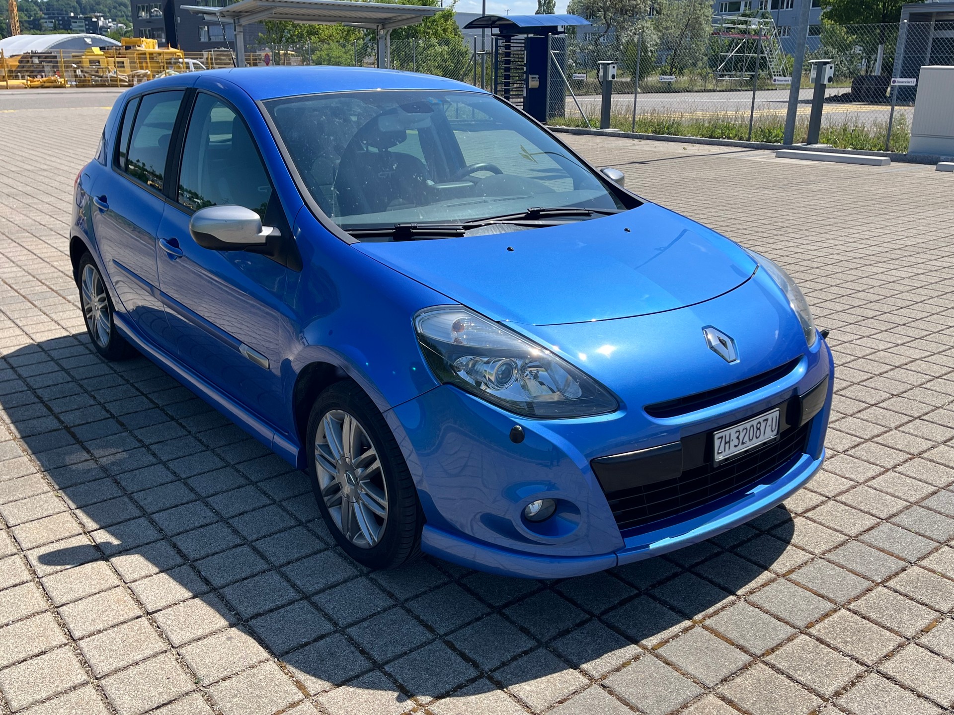 RENAULT Clio 1.6 16V GT-image-5