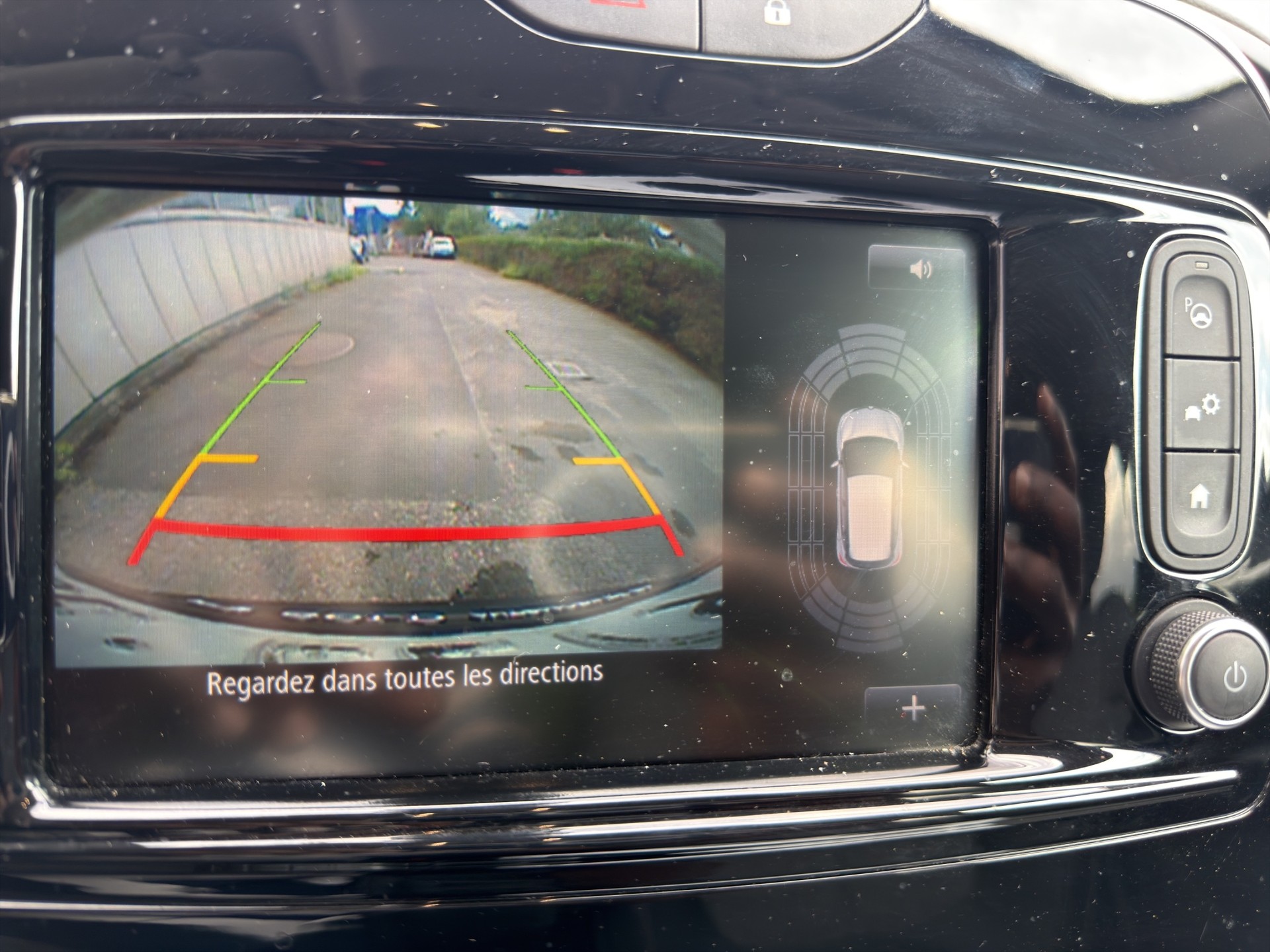 RENAULT Captur 1.2 T 16V 90th Anniversary EDC-image-7