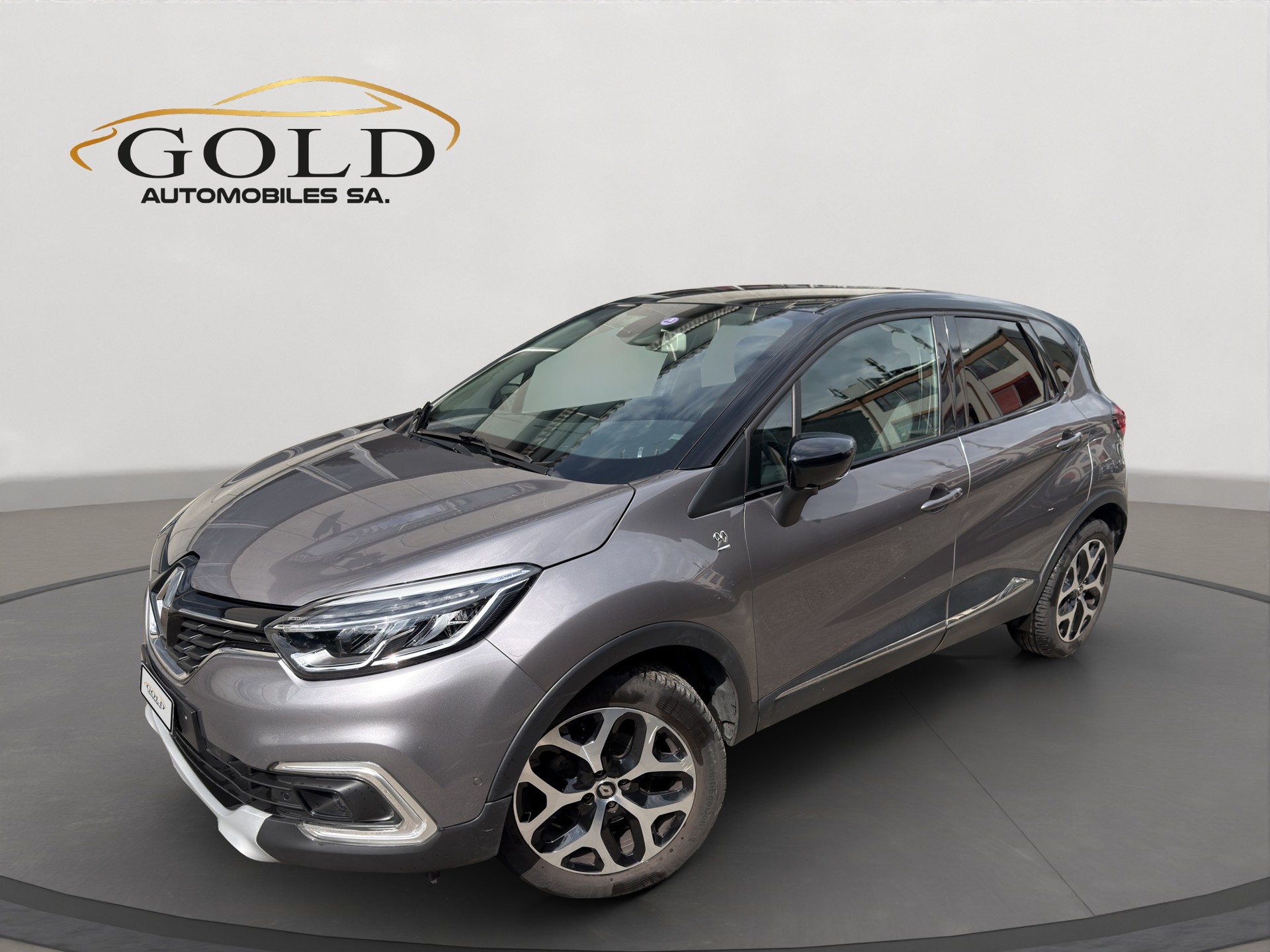 RENAULT Captur 1.2 T 16V 90th Anniversary EDC-image-0