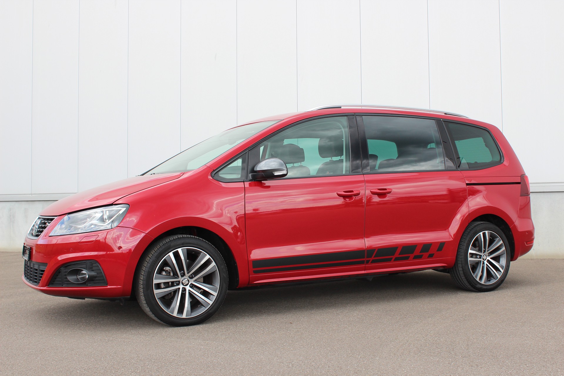 SEAT Alhambra 1.4 TSI SWISS FR-image-1