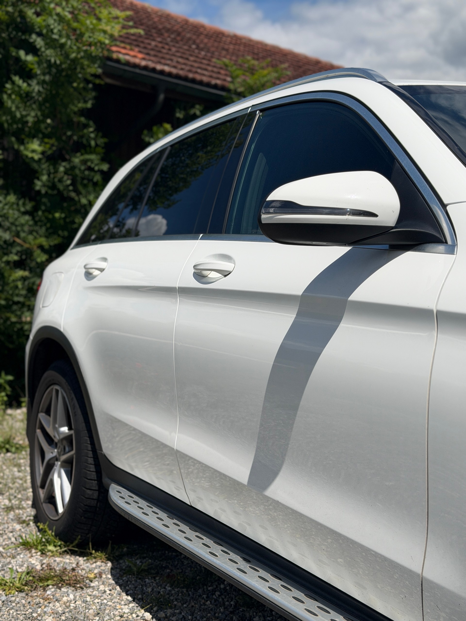 MERCEDES-BENZ GLC 220 d AMG Line 4Matic 9G-Tronic-image-16