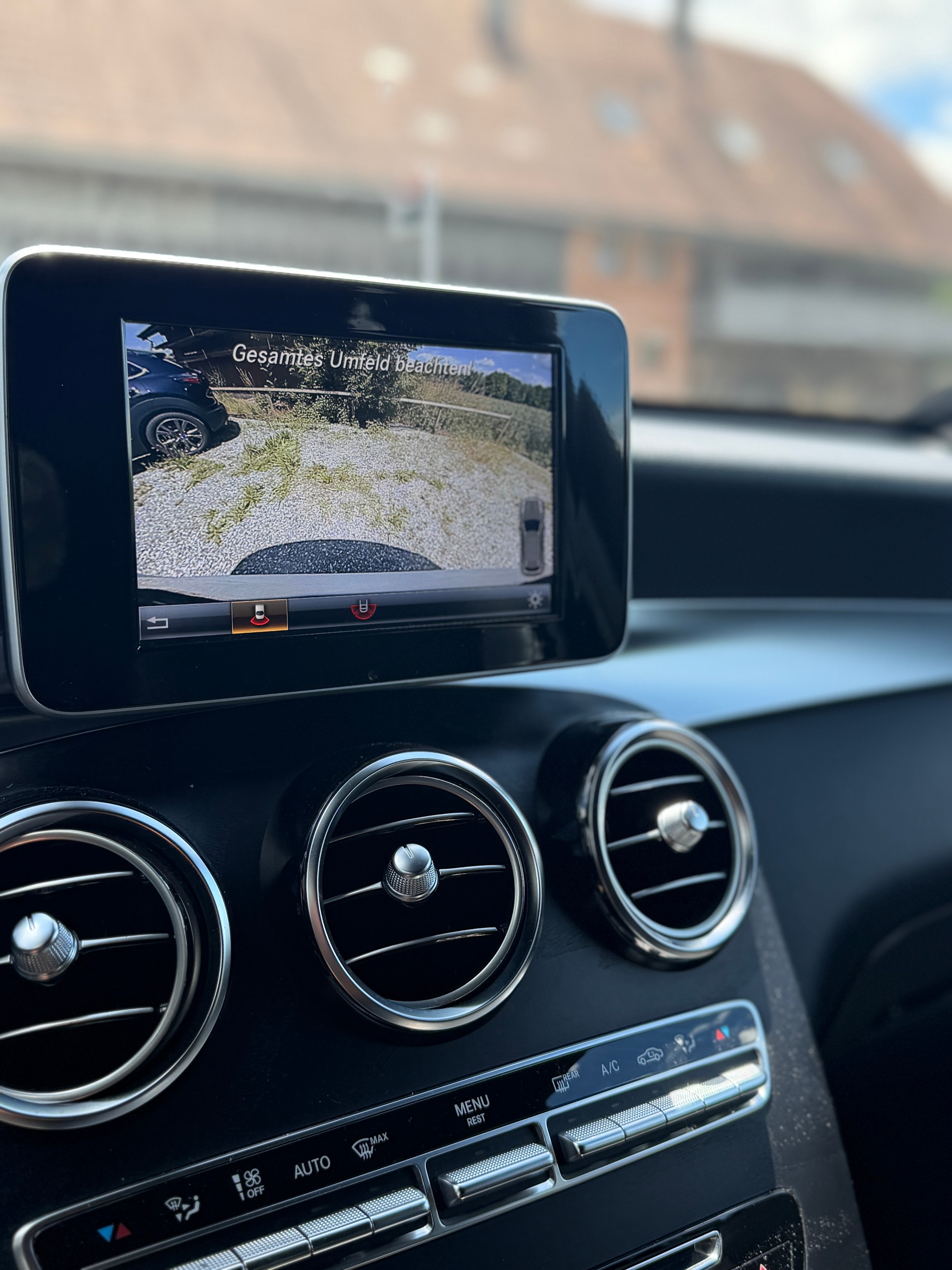 MERCEDES-BENZ GLC 220 d AMG Line 4Matic 9G-Tronic-image-9