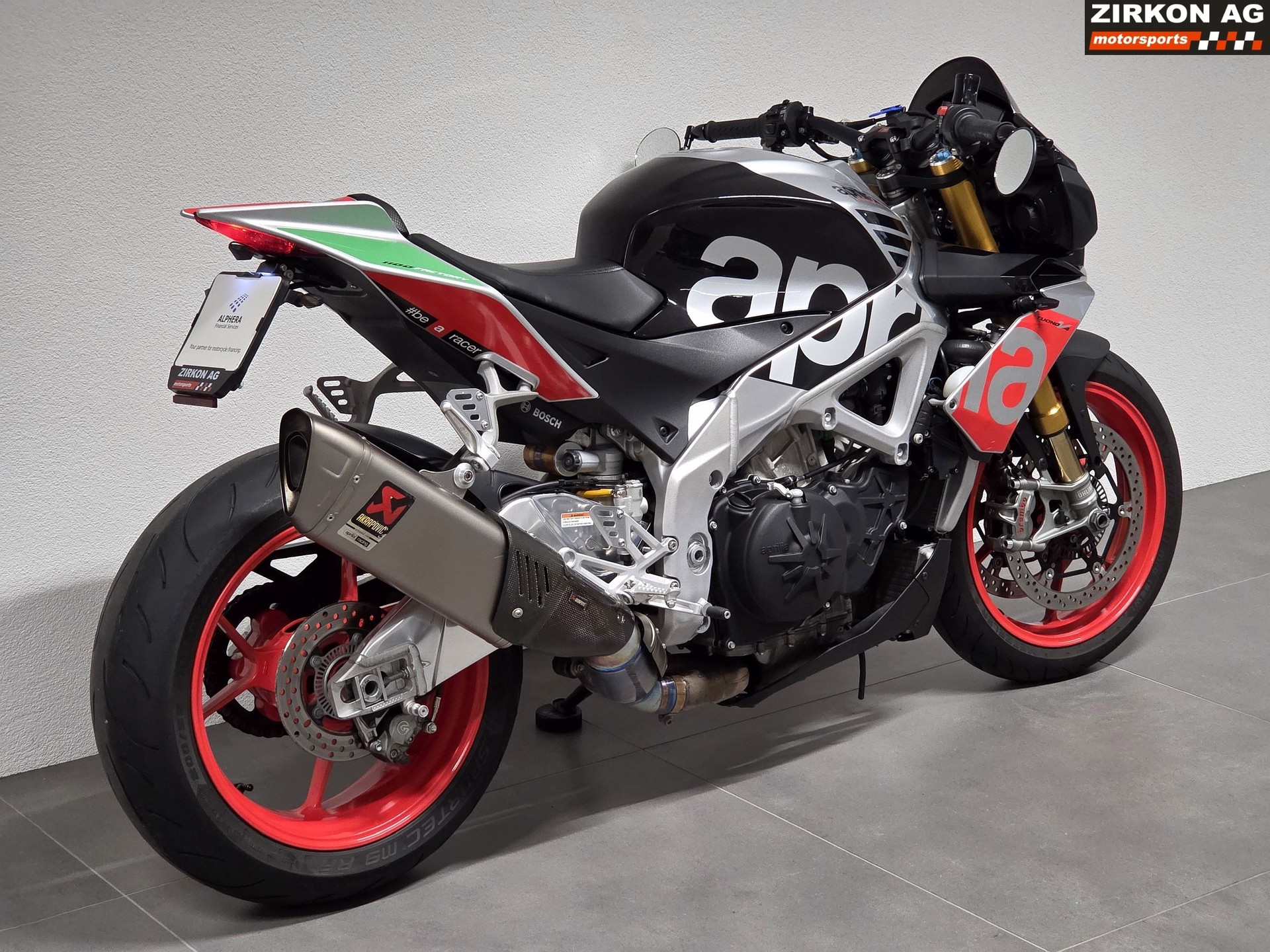 APRILIA Tuono V4 1100 Factory-image-5