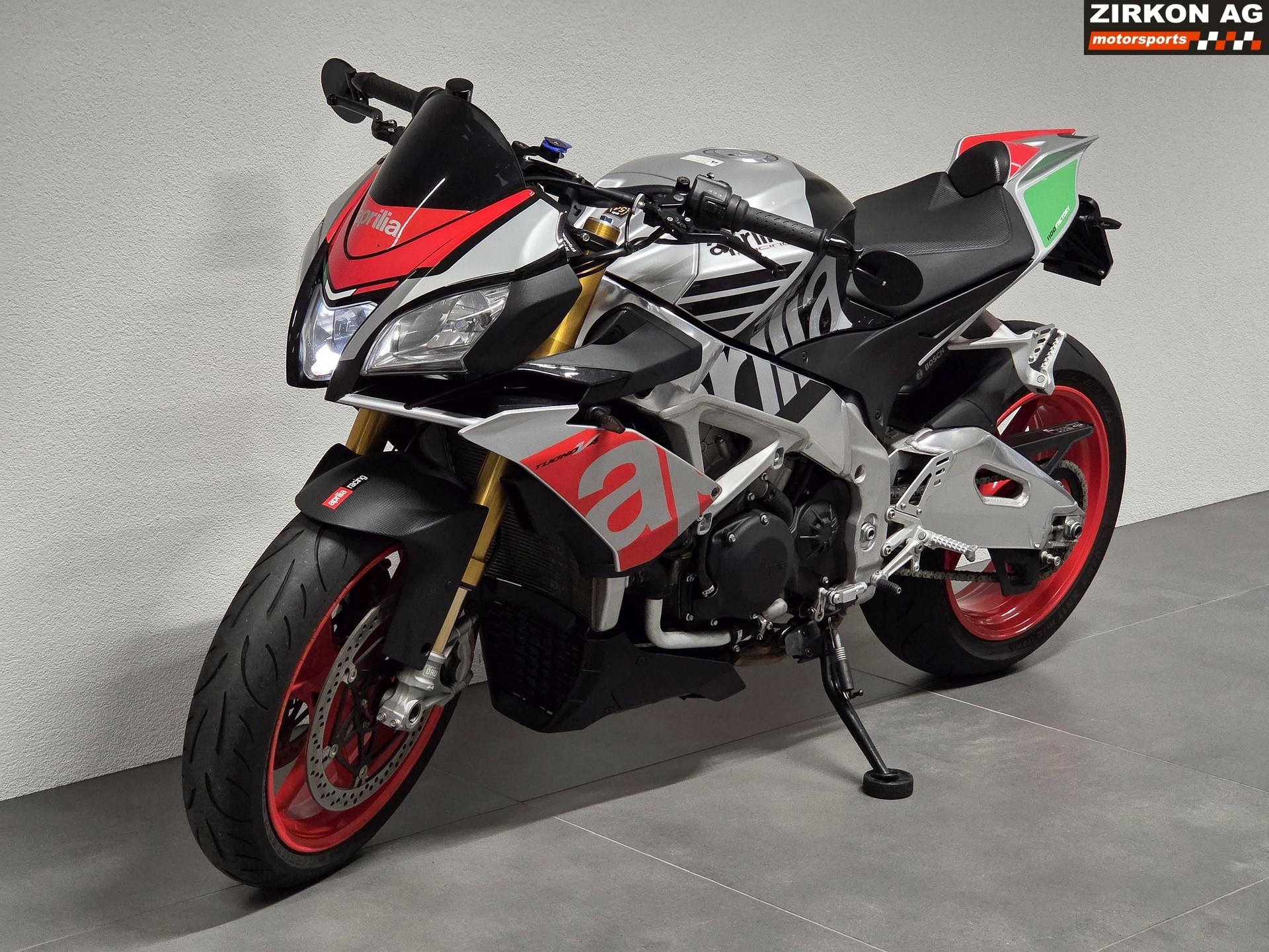 APRILIA Tuono V4 1100 Factory-image-7