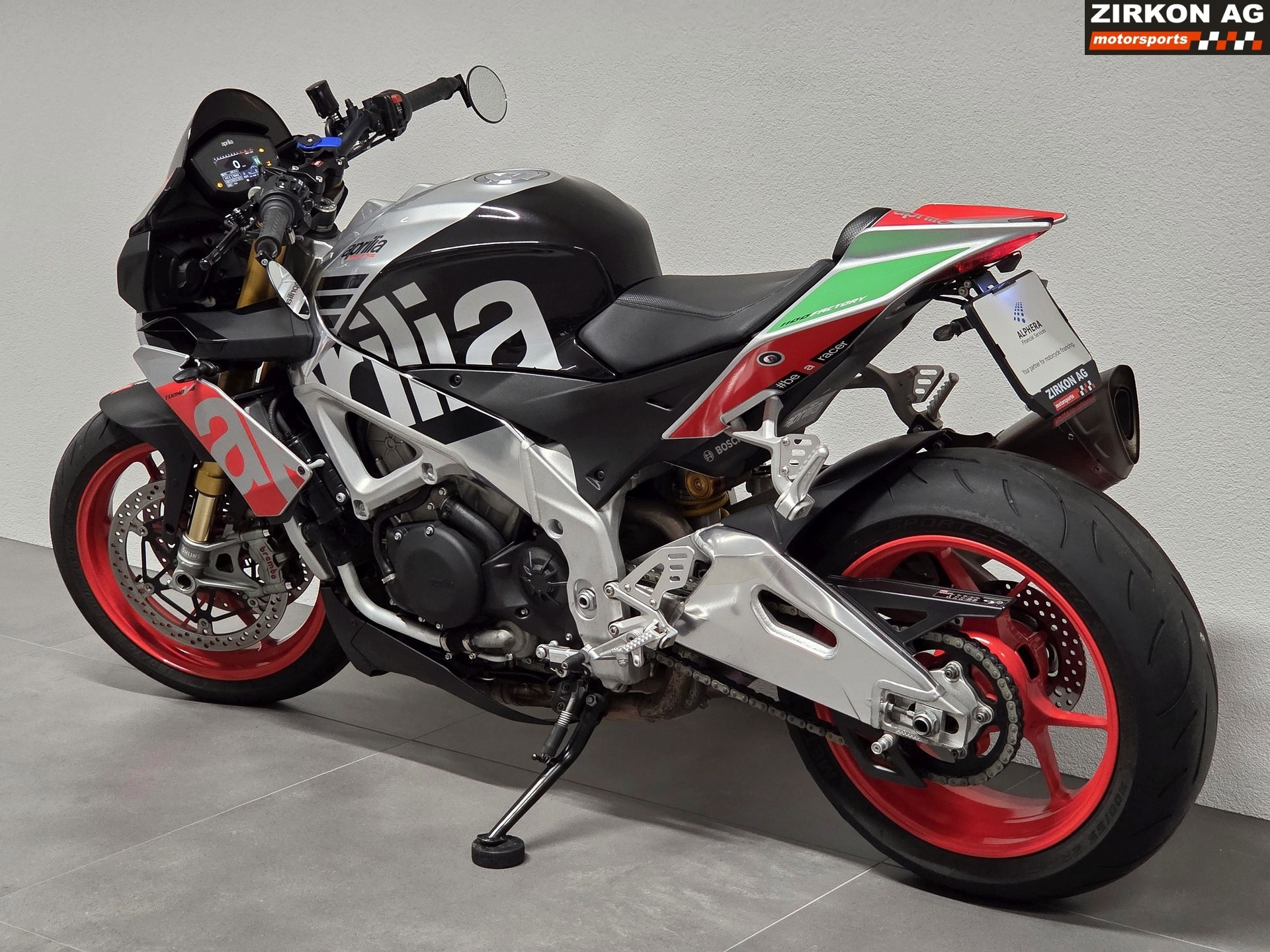 APRILIA Tuono V4 1100 Factory-image-12