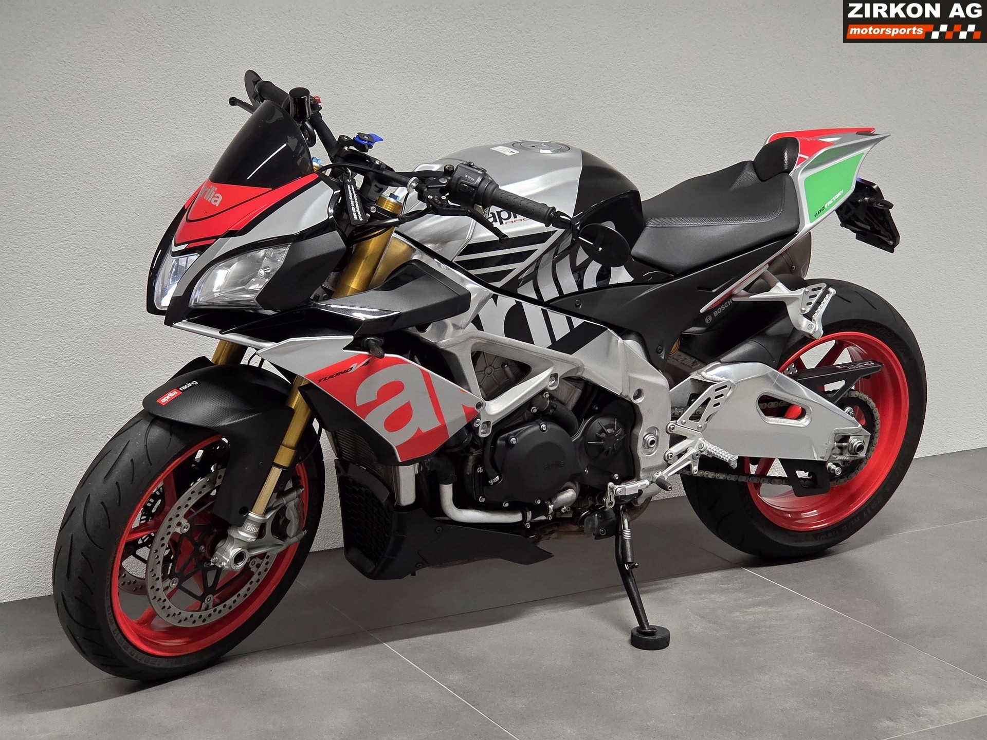 APRILIA Tuono V4 1100 Factory-image-8