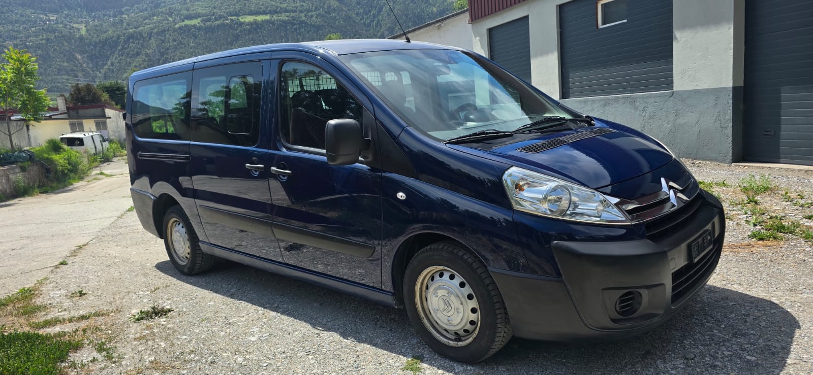 CITROEN Jumpy 2.0 HDi L2H1 Exclusive-image-2
