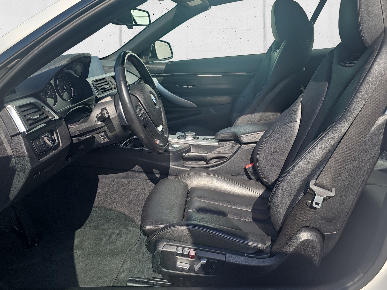 BMW 430i Cabrio xDrive Sport-image-9