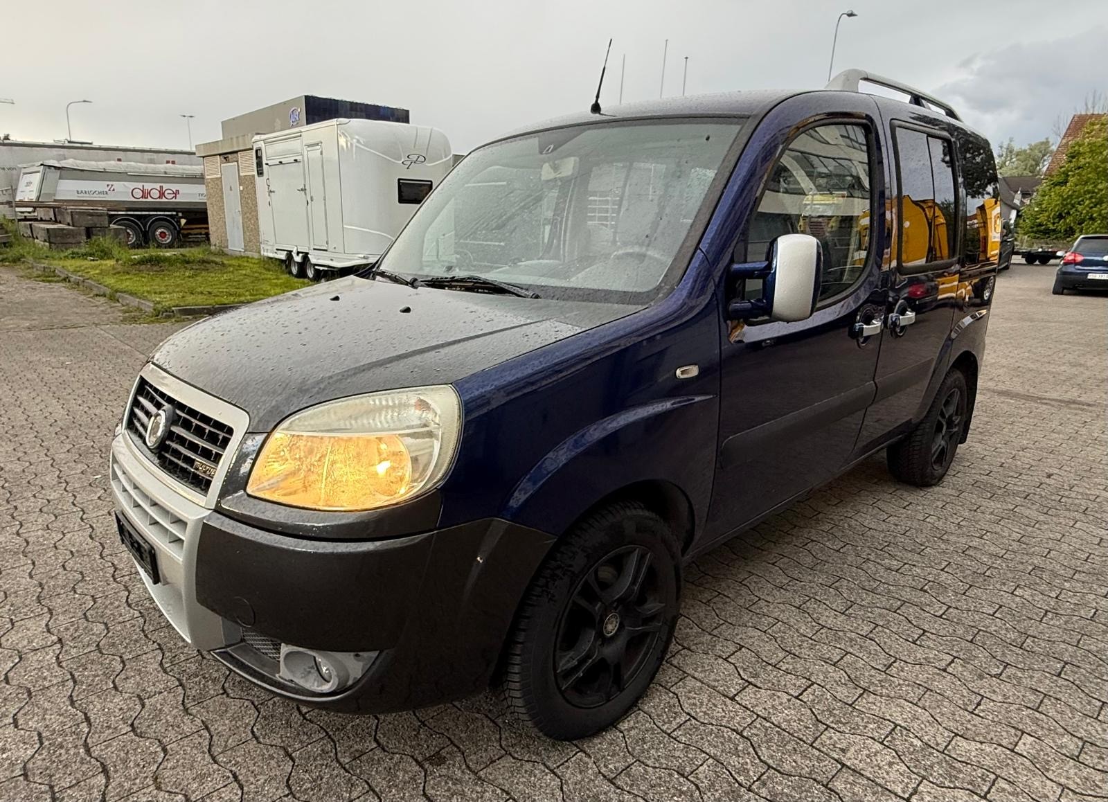 FIAT Doblò 1.9 JTD Dynamic-image-0