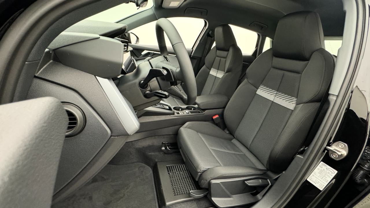 AUDI A3 Sportback TFSI 110 kW advanced S tronic-image-4