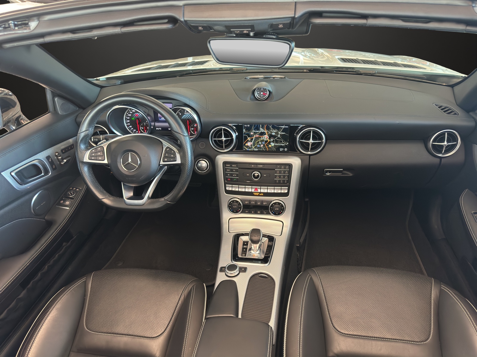 MERCEDES-BENZ SLC 43 AMG-image-9