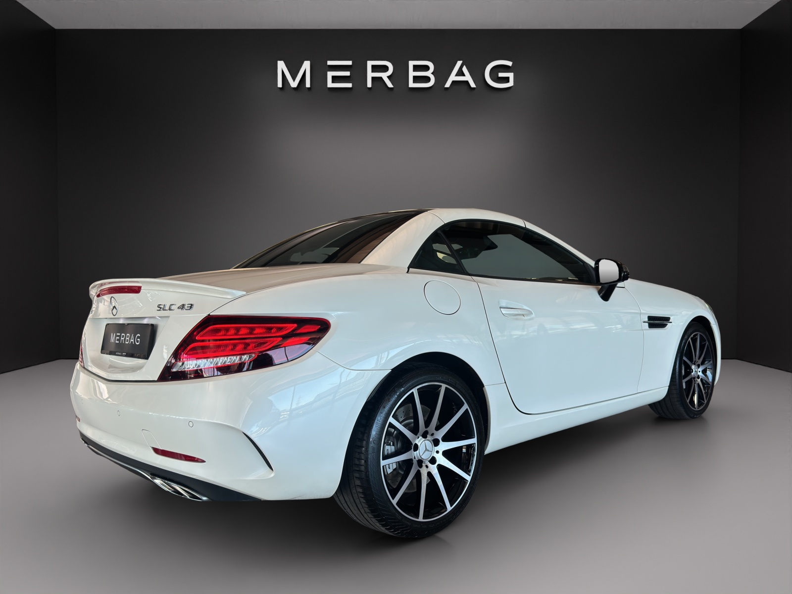 MERCEDES-BENZ SLC 43 AMG-image-5