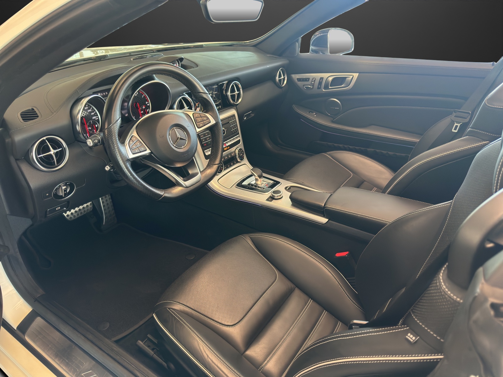 MERCEDES-BENZ SLC 43 AMG-image-8