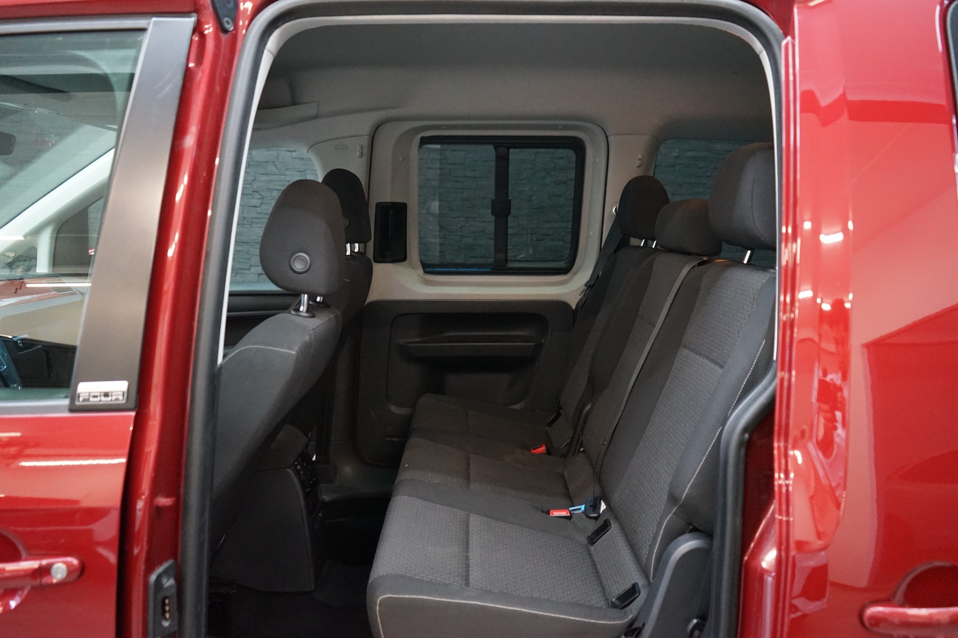 VW Caddy 1.4 TSI Generation Four DSG-image-21
