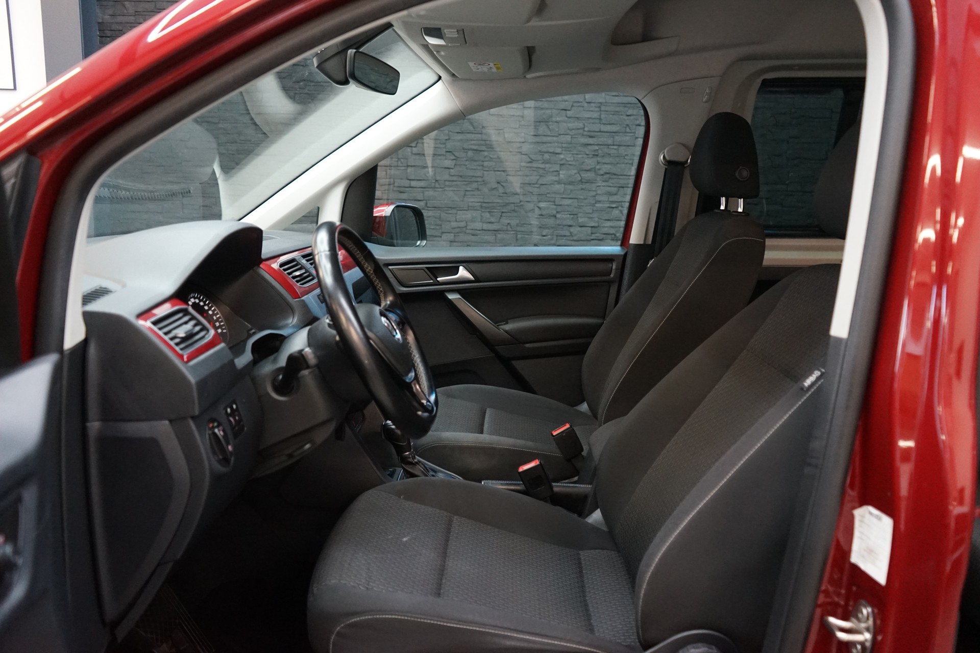 VW Caddy 1.4 TSI Generation Four DSG-image-3