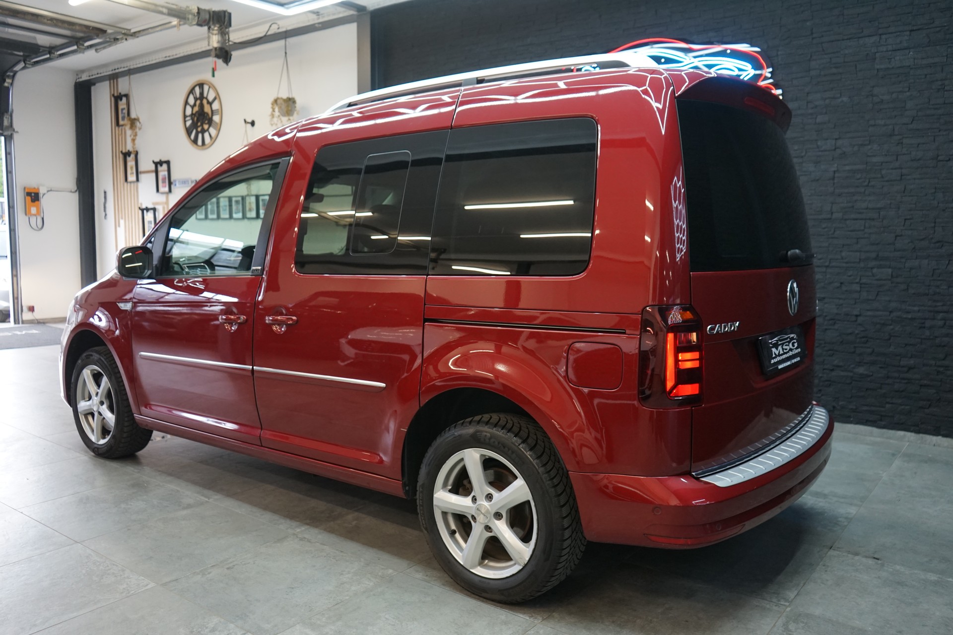 VW Caddy 1.4 TSI Generation Four DSG-image-2