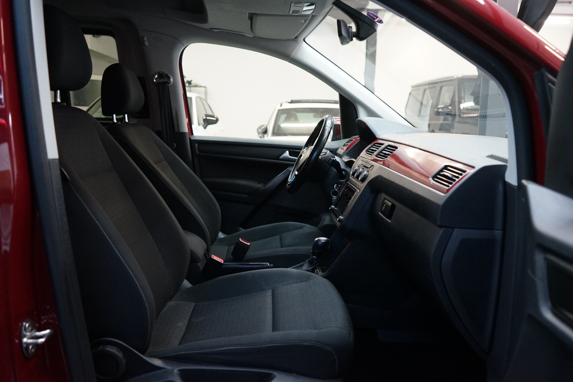 VW Caddy 1.4 TSI Generation Four DSG-image-4