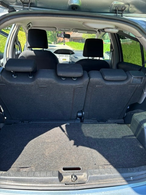 TOYOTA 1.3 16V Ltd. Swiss Edition MM-image-5