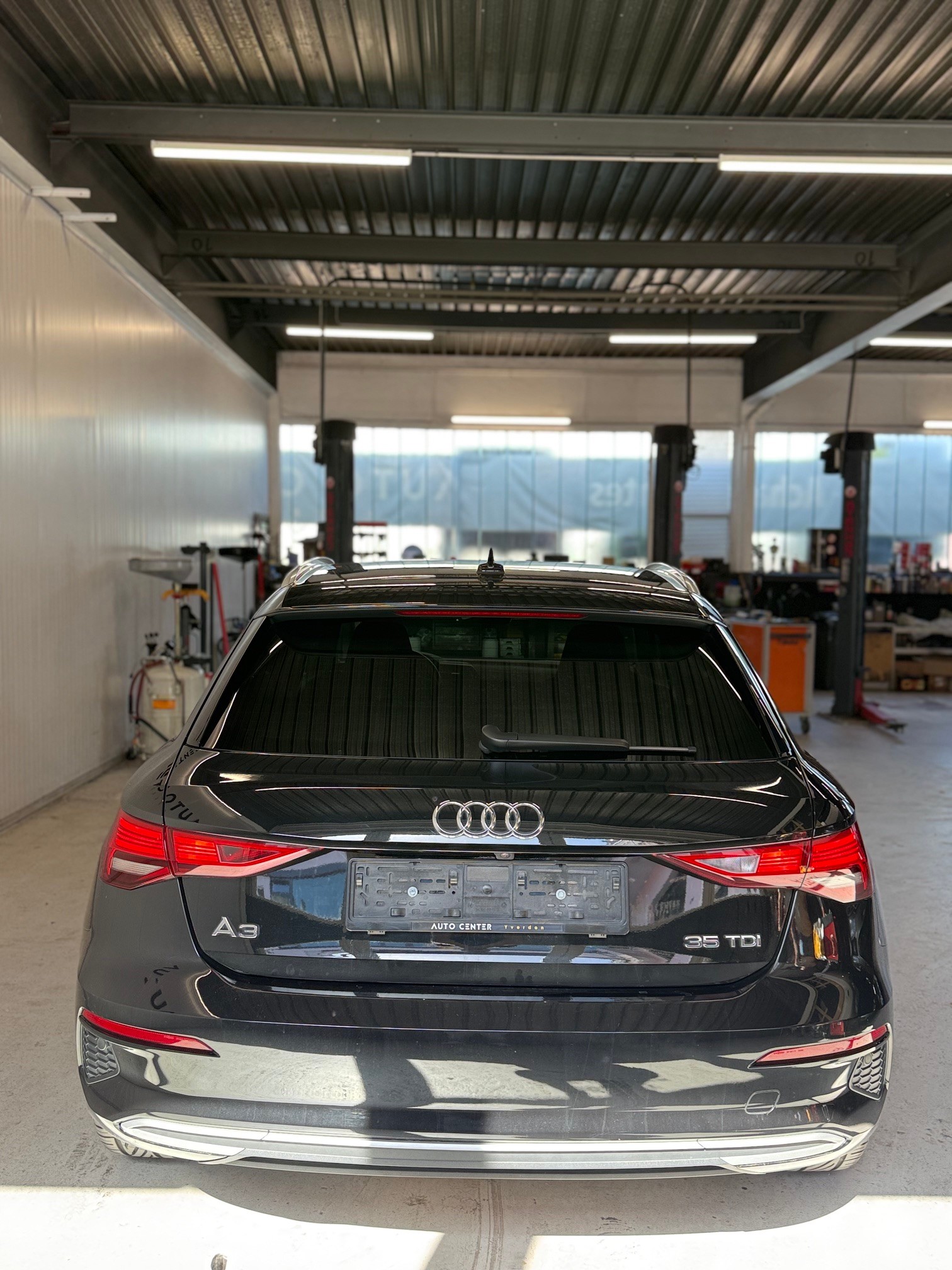 AUDI A3 Limousine 35 TDI advanced S-tronic-image-3