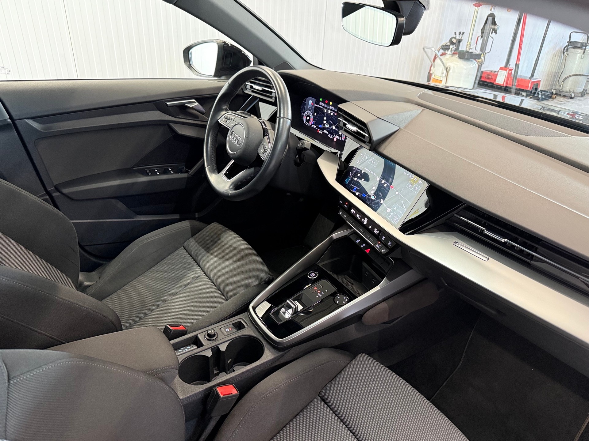 AUDI A3 Limousine 35 TDI advanced S-tronic-image-8