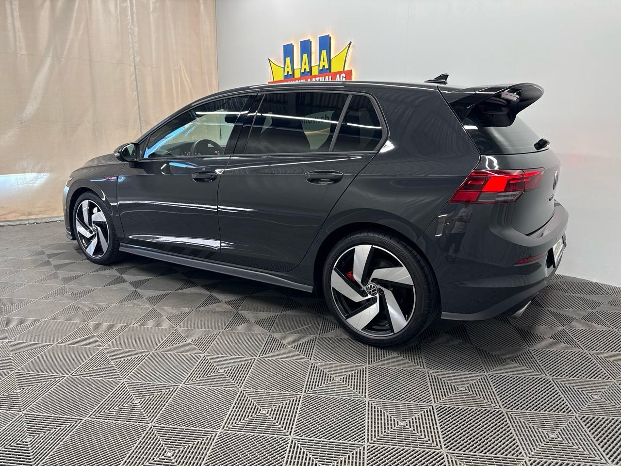 VW Golf 2.0 TSI GTI Clubsport DSG-showroom-element-1