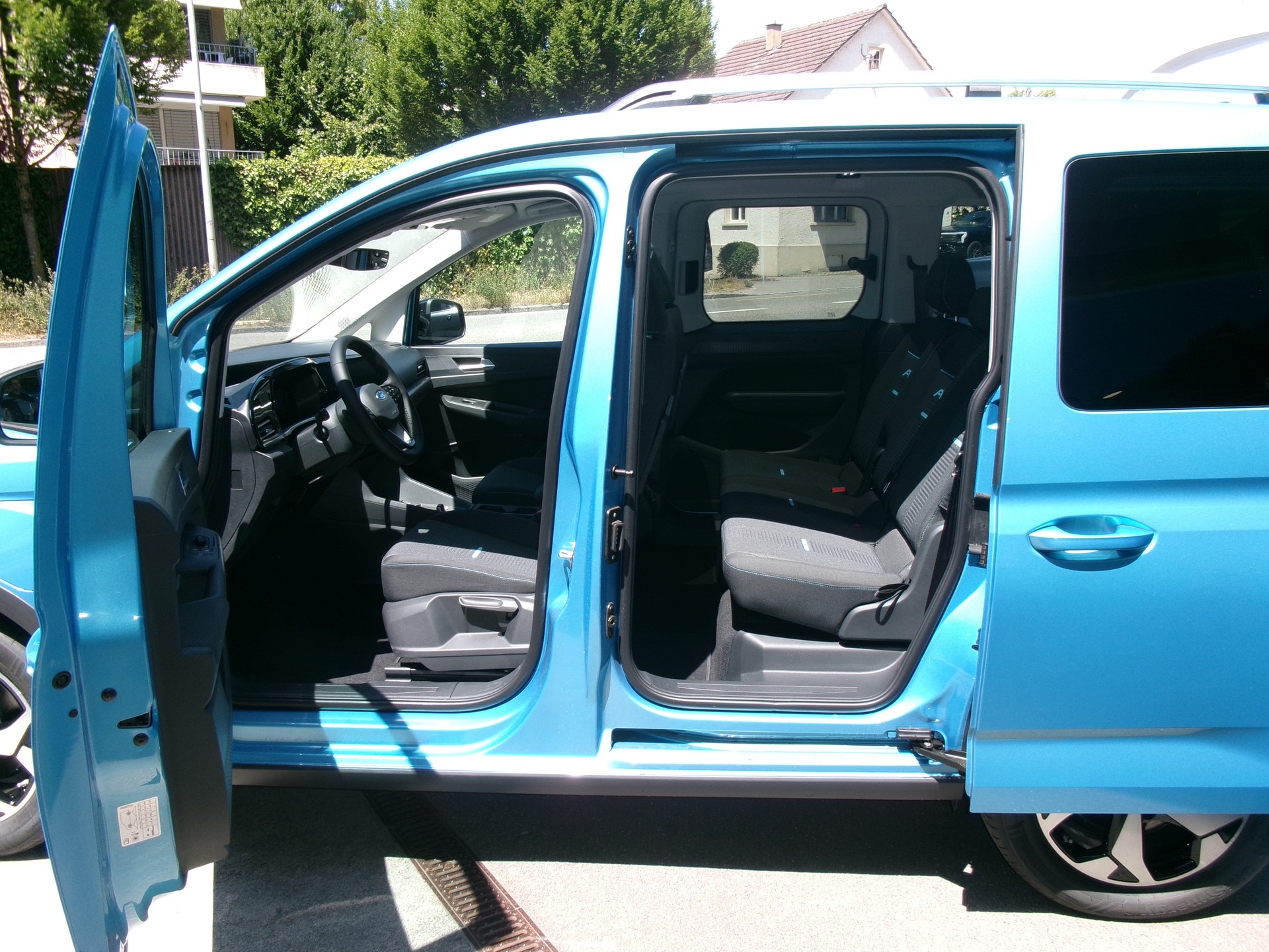 FORD Tourneo Connect 1.5 PHEV Active Automat-image-7