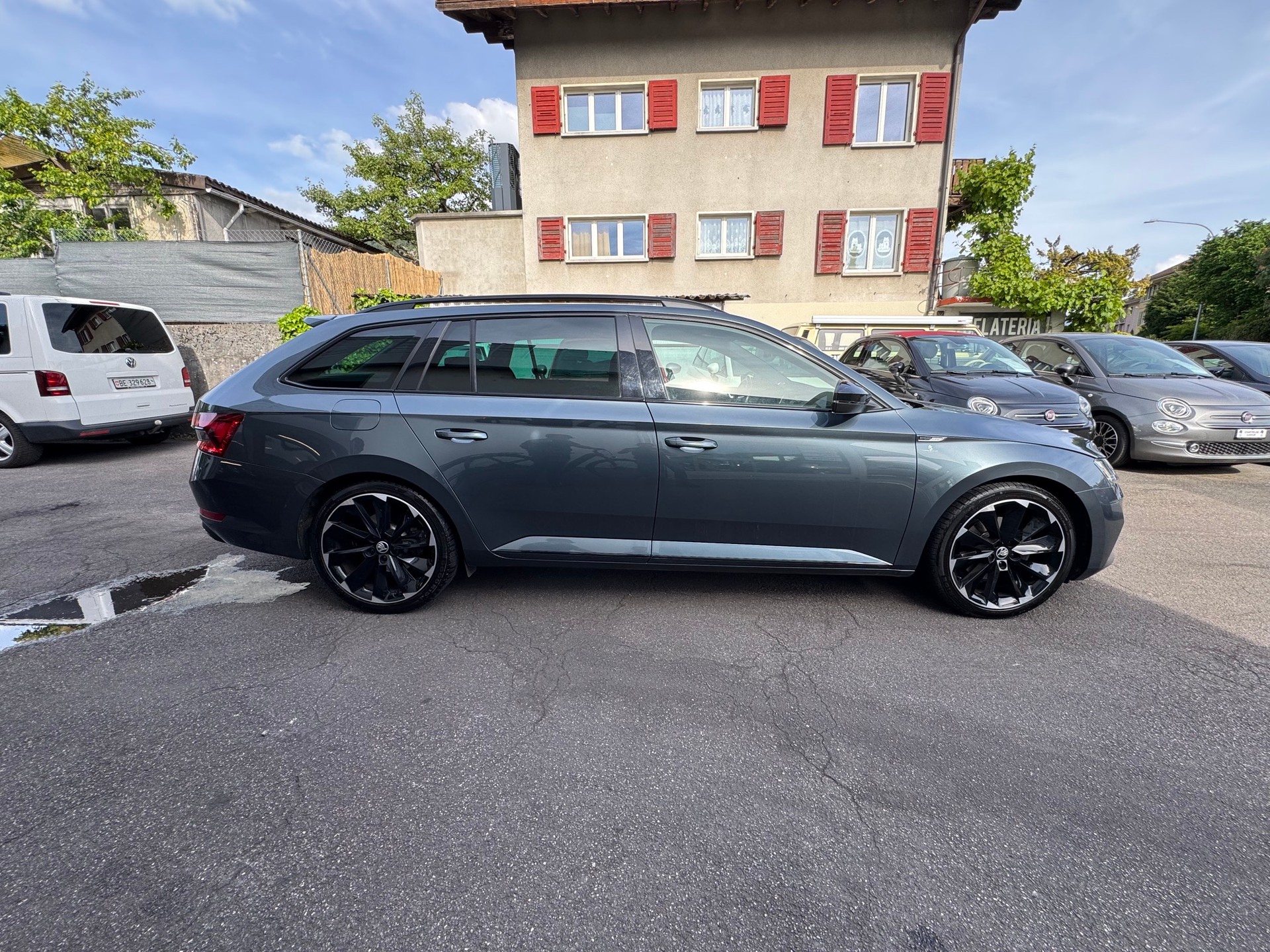 SKODA Superb Combi 2.0 TDi SportLine DSG-image-7