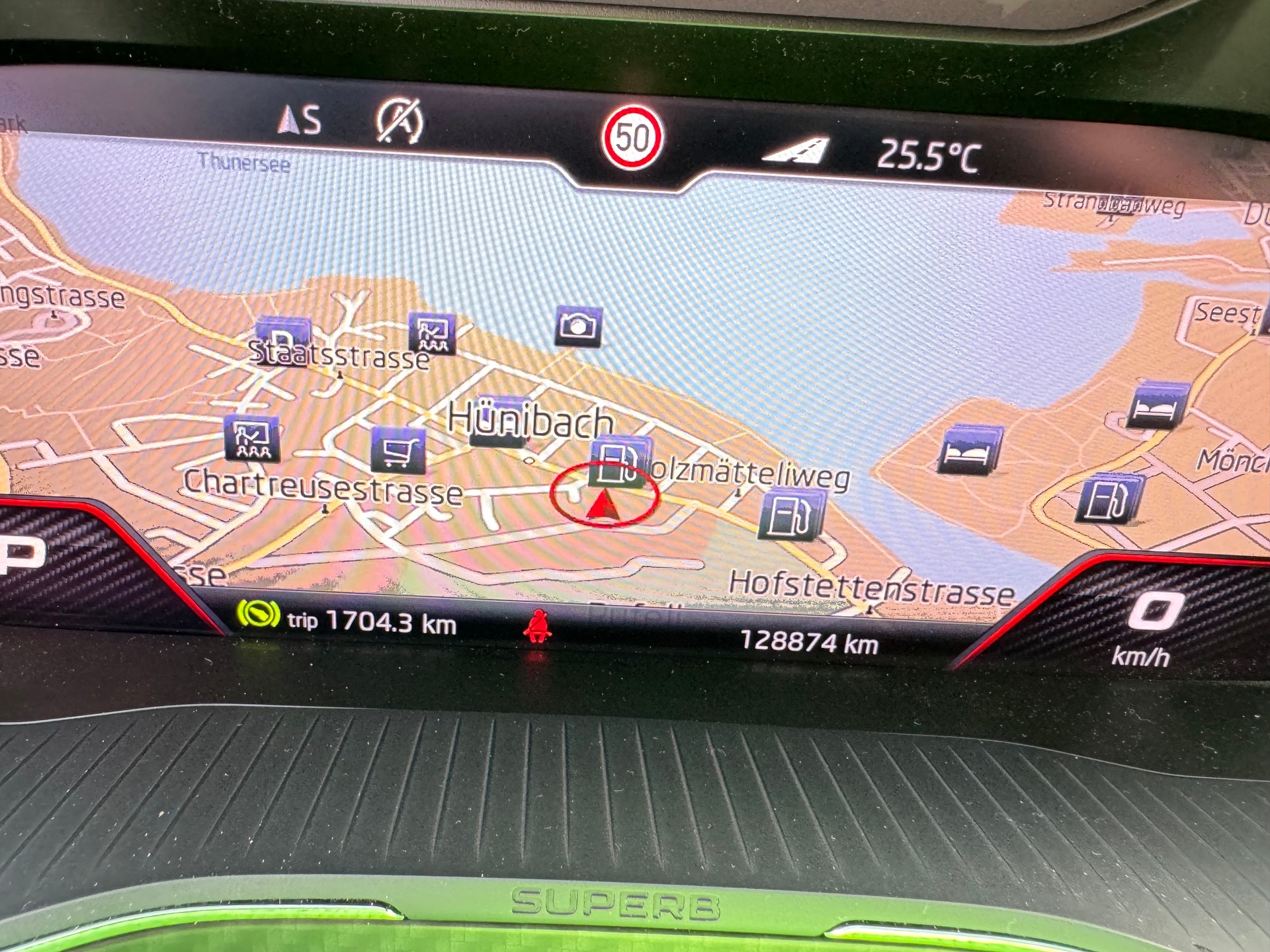 SKODA Superb Combi 2.0 TDi SportLine DSG-image-14