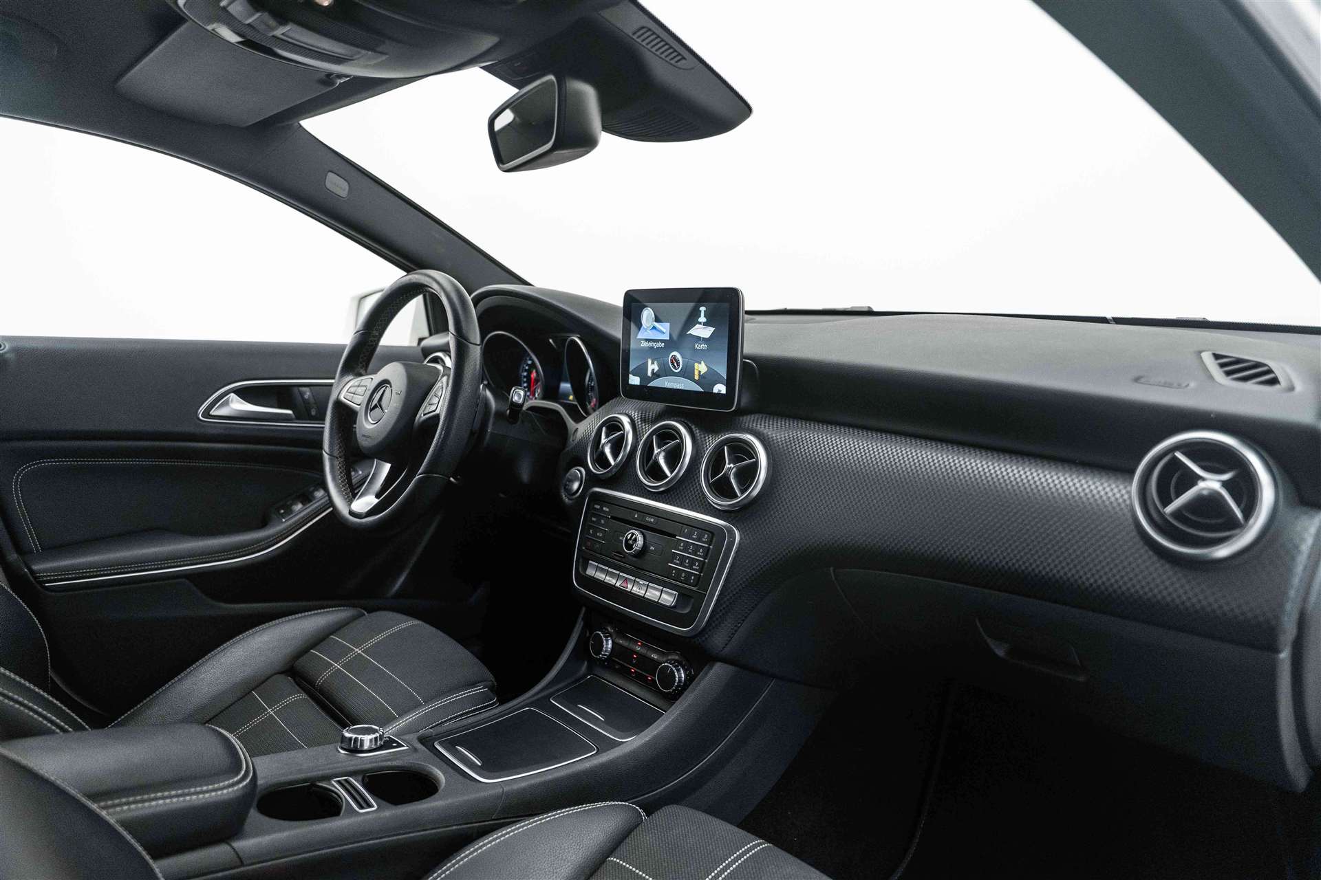 MERCEDES-BENZ A 200 CDI Urban 7G-DCT-image-9