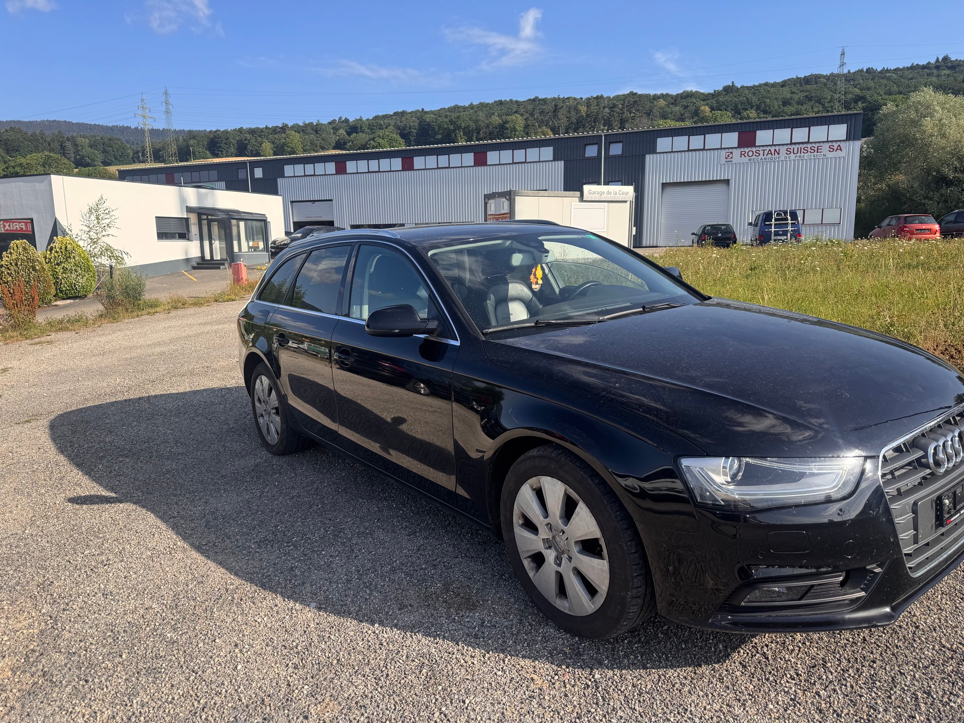 AUDI A4 Avant 2.0 TDI quattro S-tronic-image-2