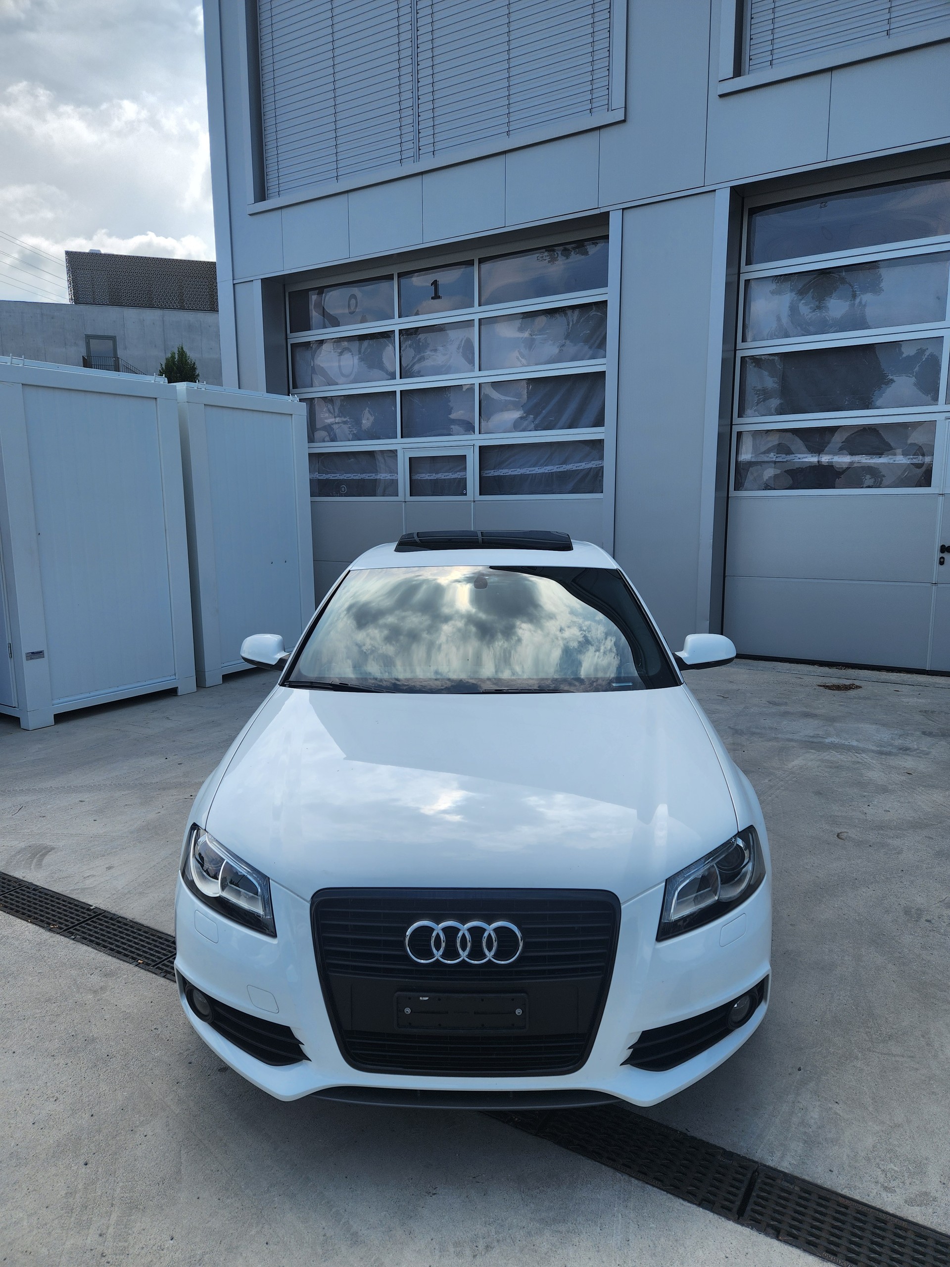AUDI A3 2.0 TFSI Style S line-image-9