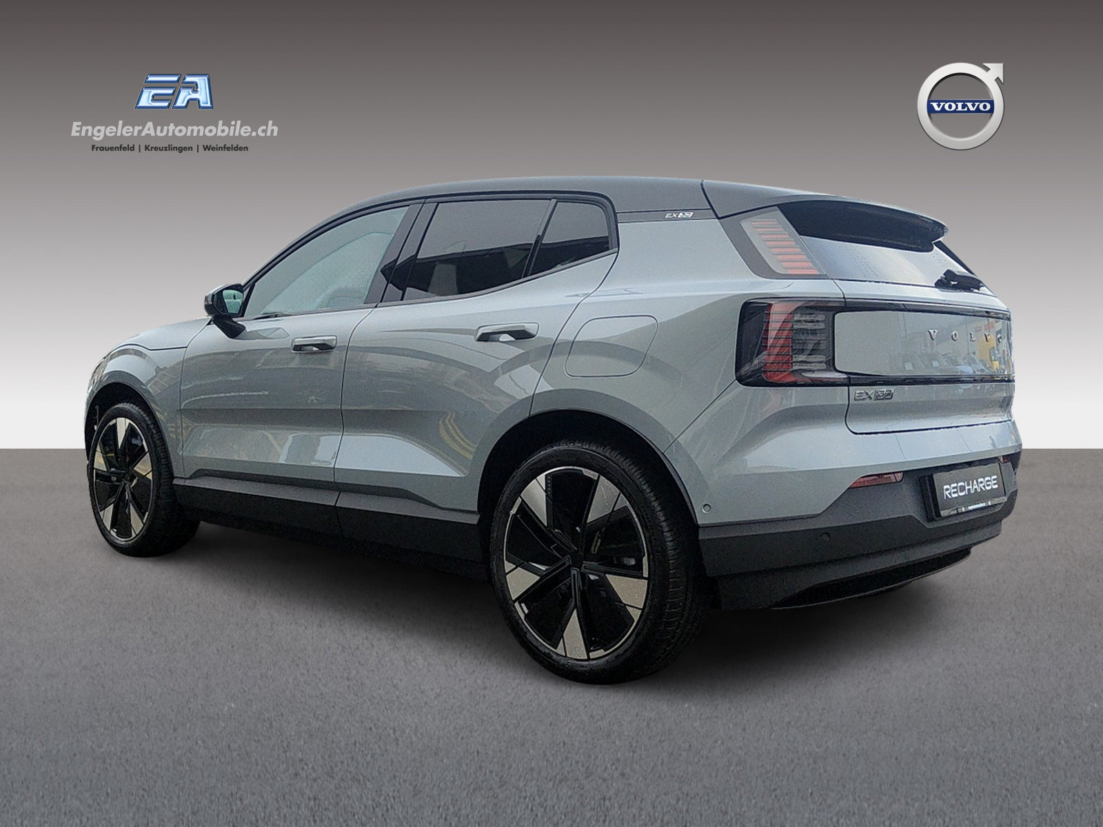 VOLVO EX30 E60 69kWh Twin Ultra-image-3
