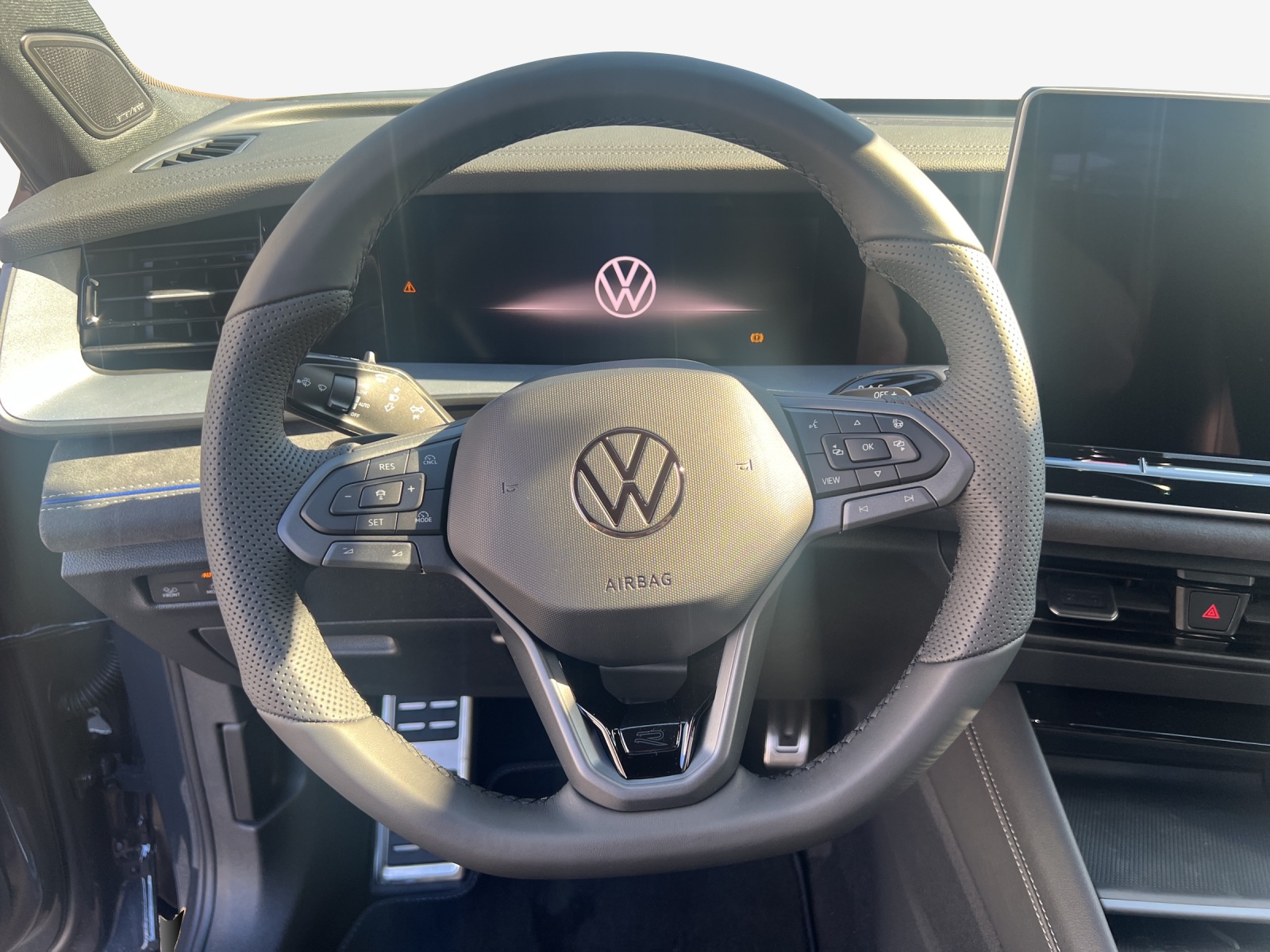 VW Tayron 2.0 TSI R-Line Plus DSG 4Motion-image-9