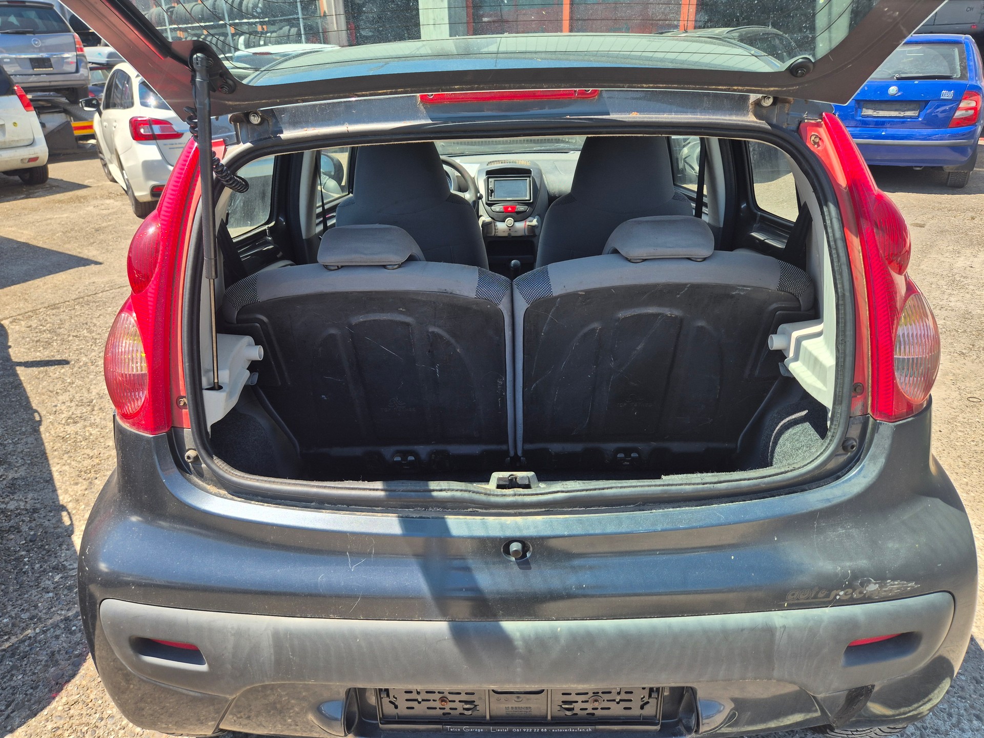 PEUGEOT 107 1.0 Trendy-image-7