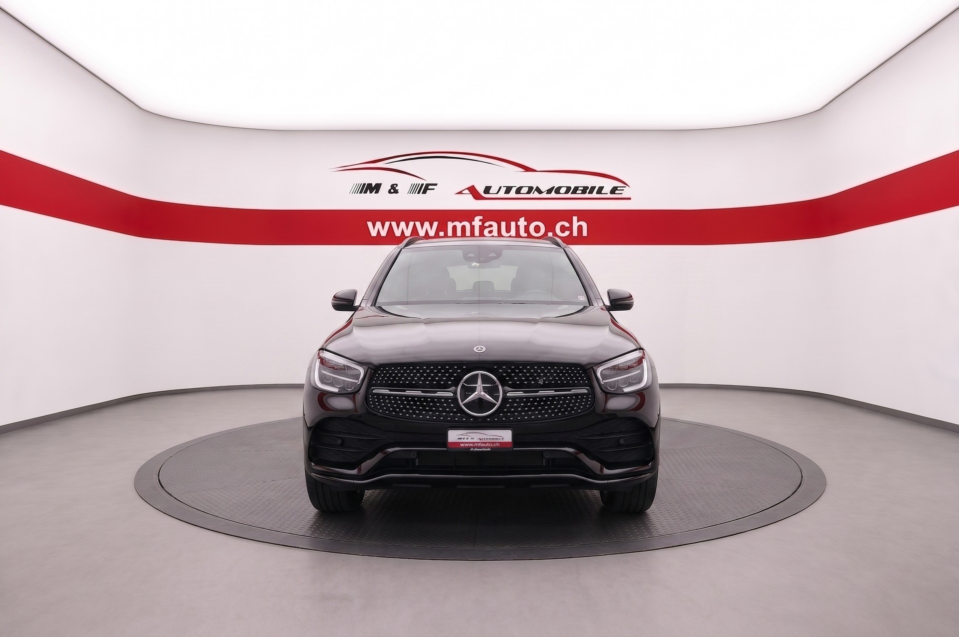 MERCEDES-BENZ GLC 300 e AMG Line 4m CH FAHRZEUG-image-3