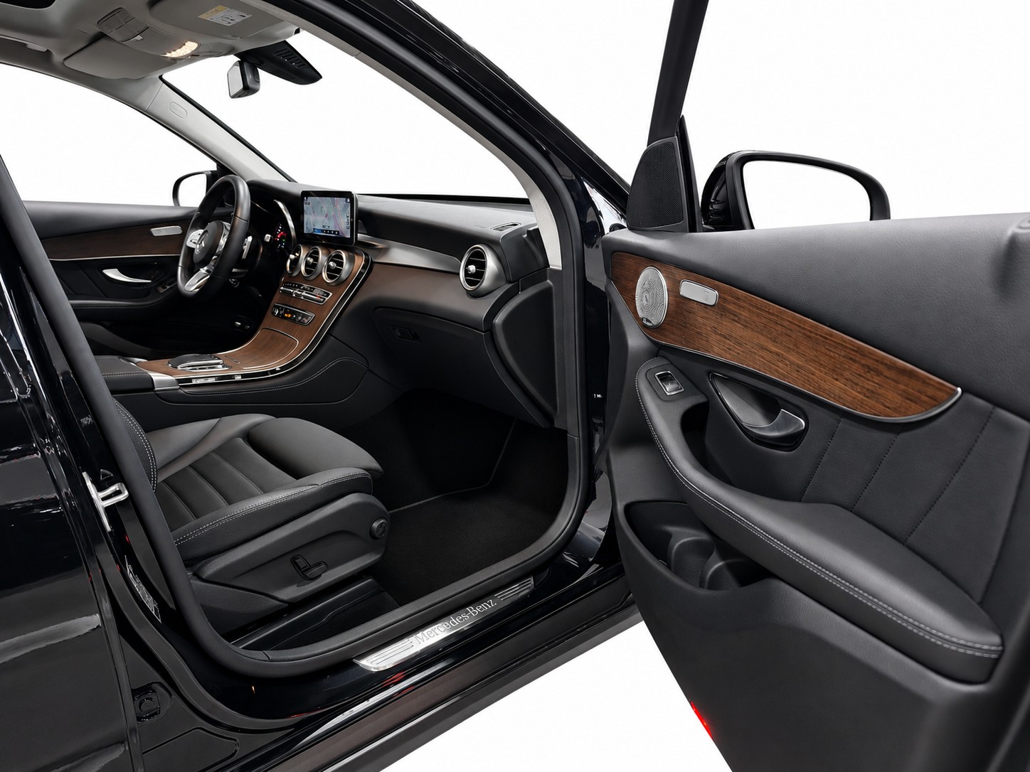 MERCEDES-BENZ GLC 300 e AMG Line 4m CH FAHRZEUG-image-10