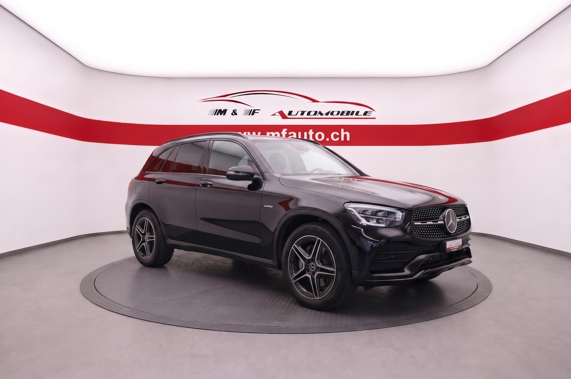 MERCEDES-BENZ GLC 300 e AMG Line 4m CH FAHRZEUG-image-5