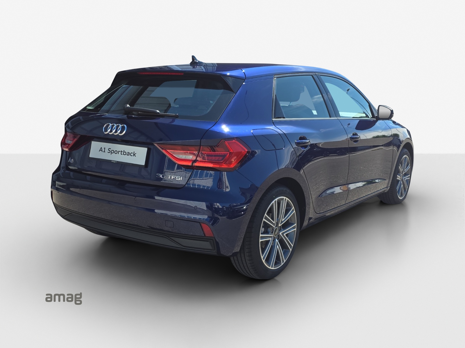 AUDI A1 Sportback 30 TFSI Attraction S-tronic-image-4