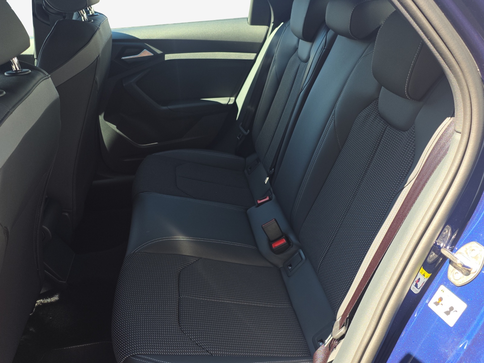 AUDI A1 Sportback 30 TFSI Attraction S-tronic-image-11