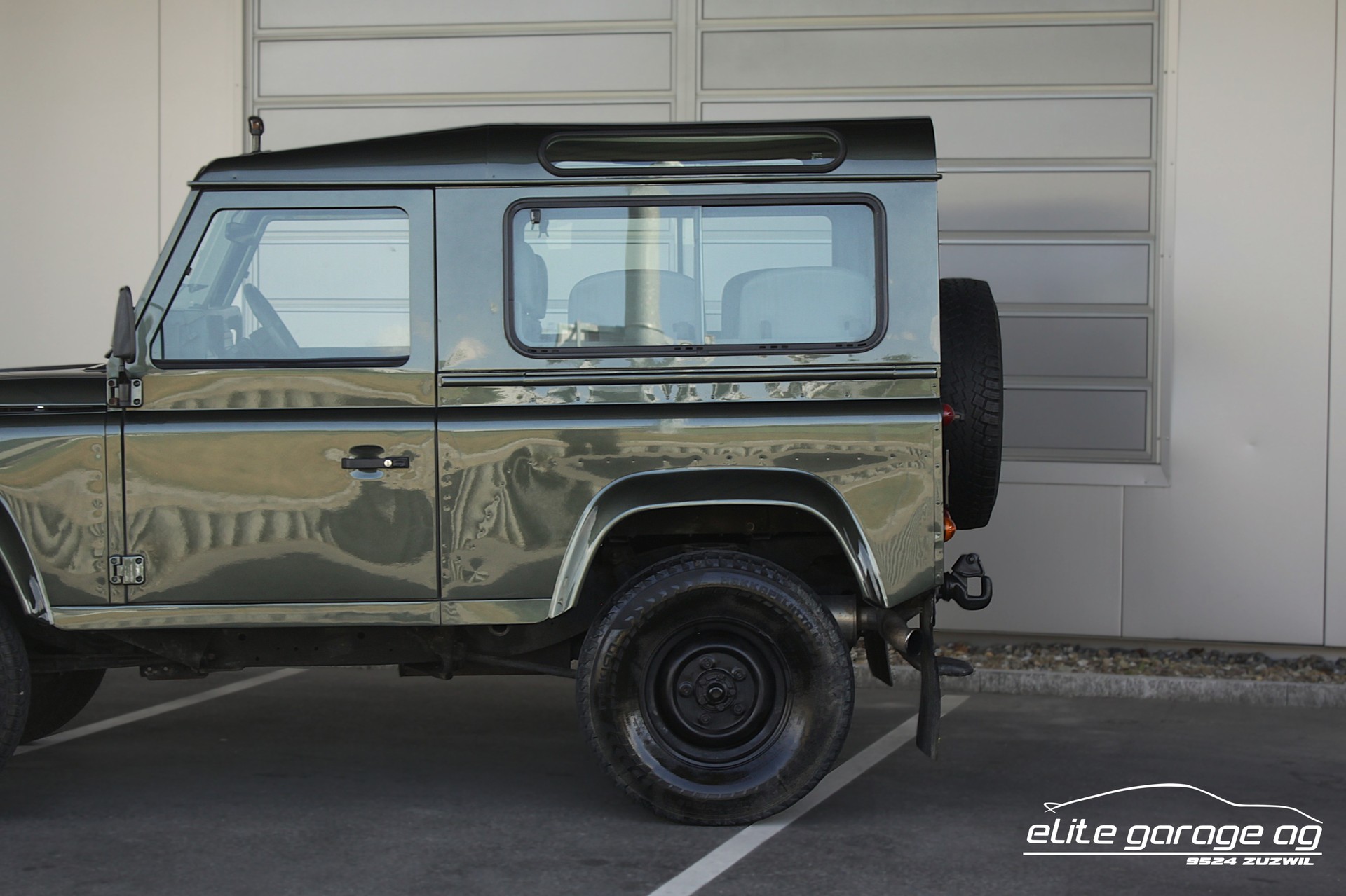 LAND ROVER Defender 90 SW 2.5 Td5-image-11