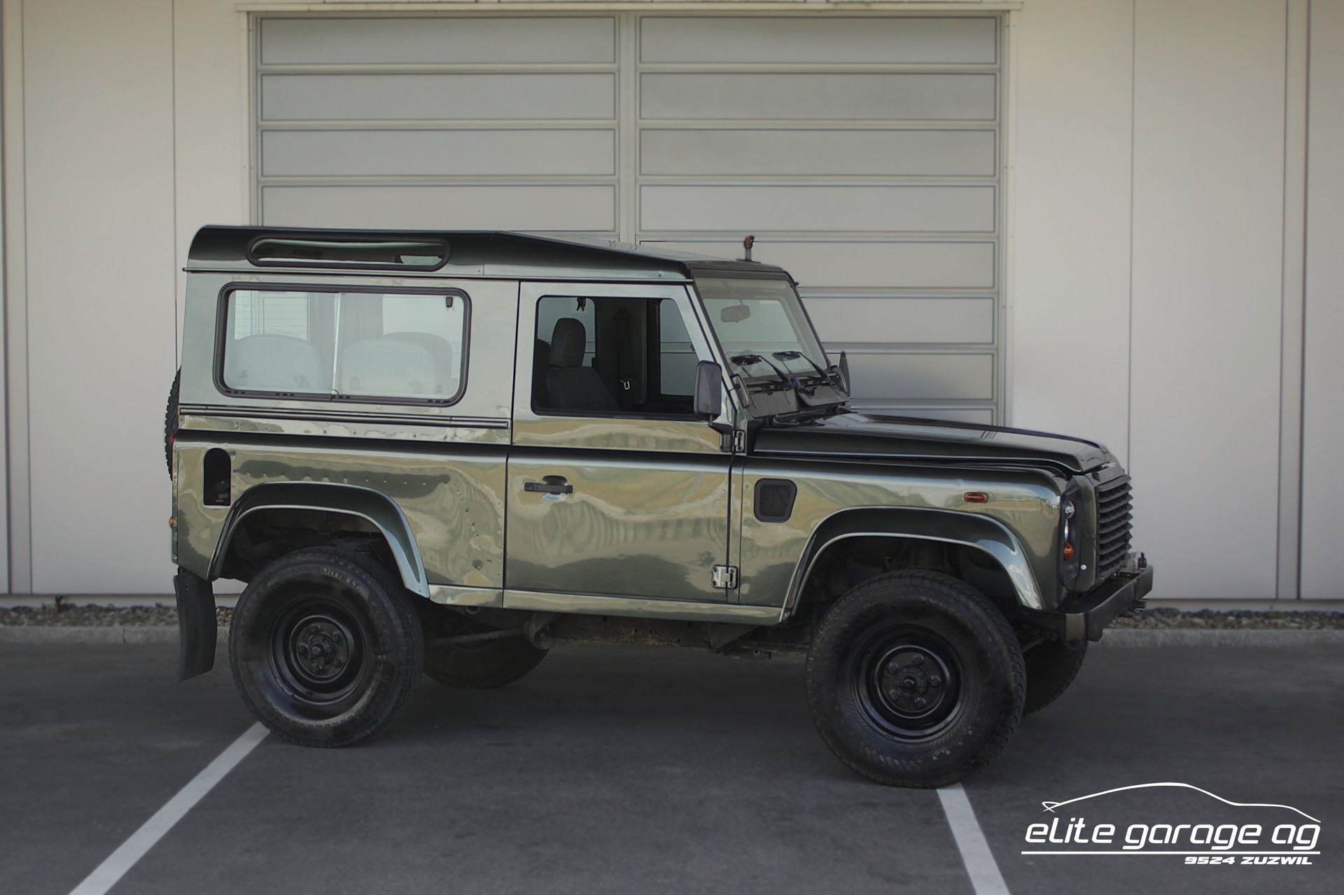 LAND ROVER Defender 90 SW 2.5 Td5-image-6