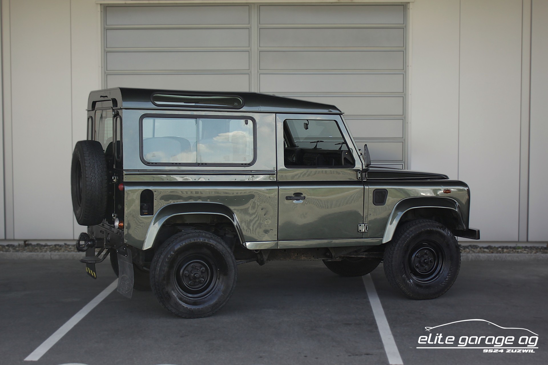 LAND ROVER Defender 90 SW 2.5 Td5-image-4