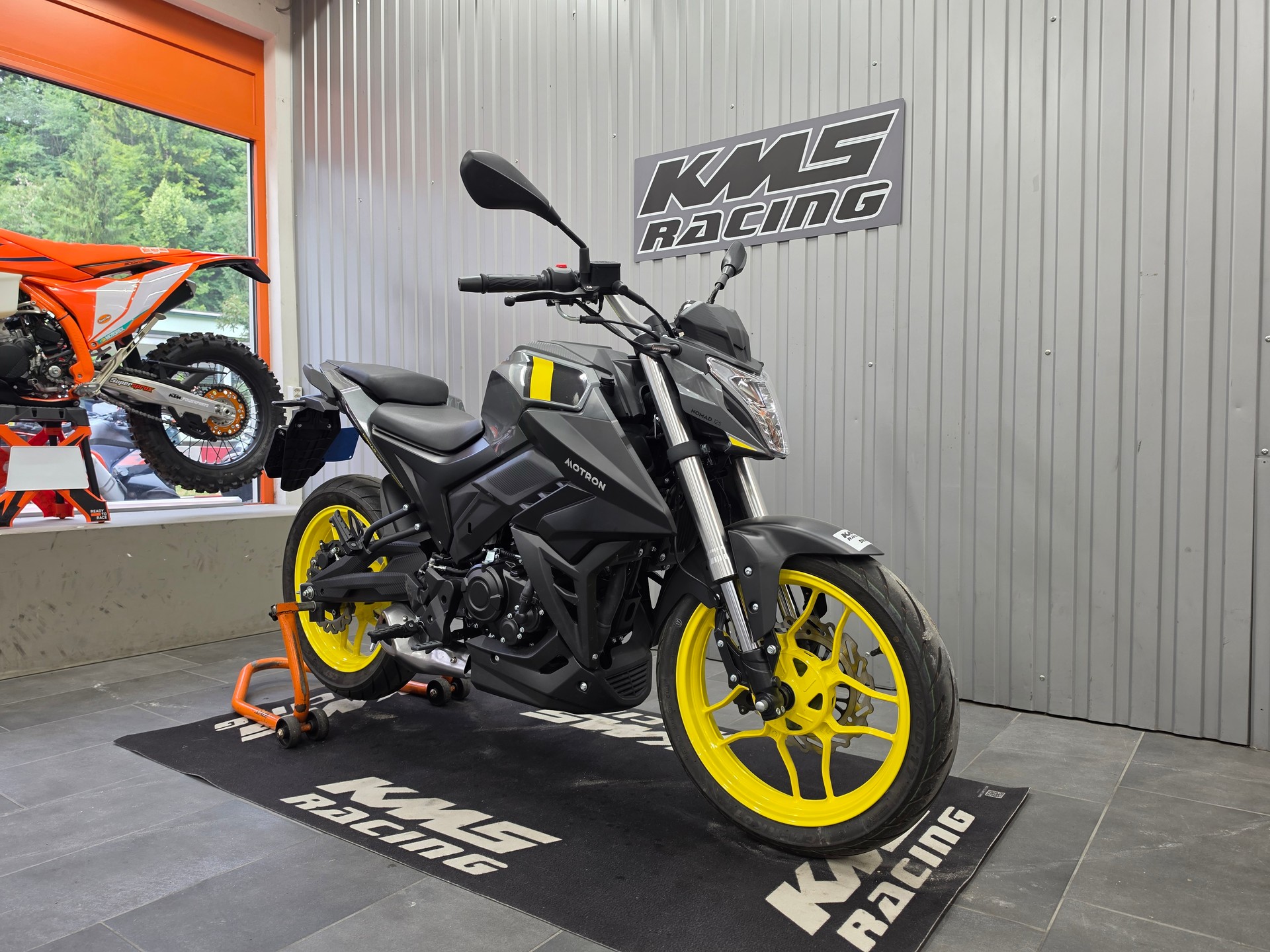 MOTRON Nomad 125-showroom-element-2