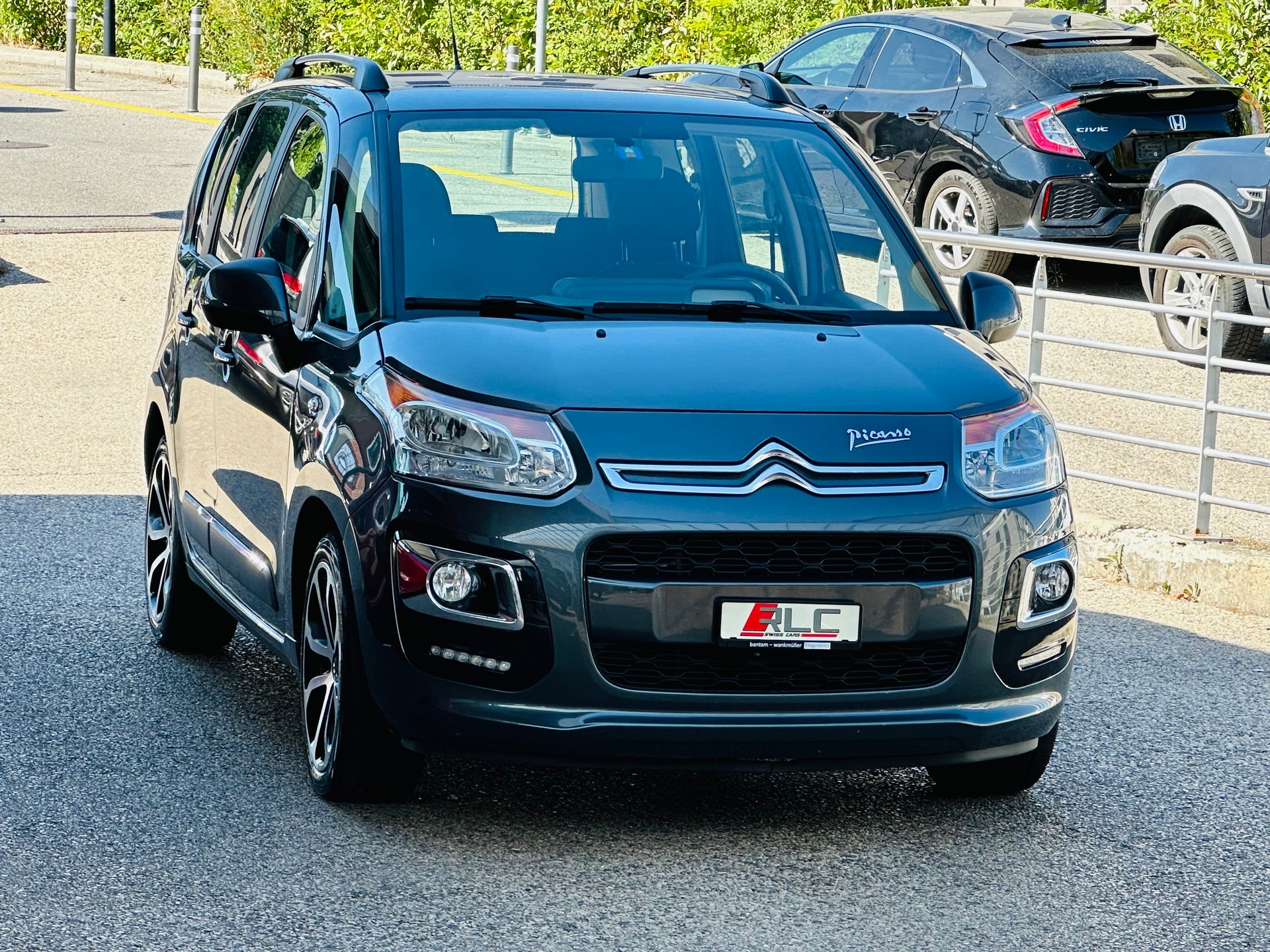 CITROEN C3 Picasso 1.2 Pure Tech Sélection-image-6