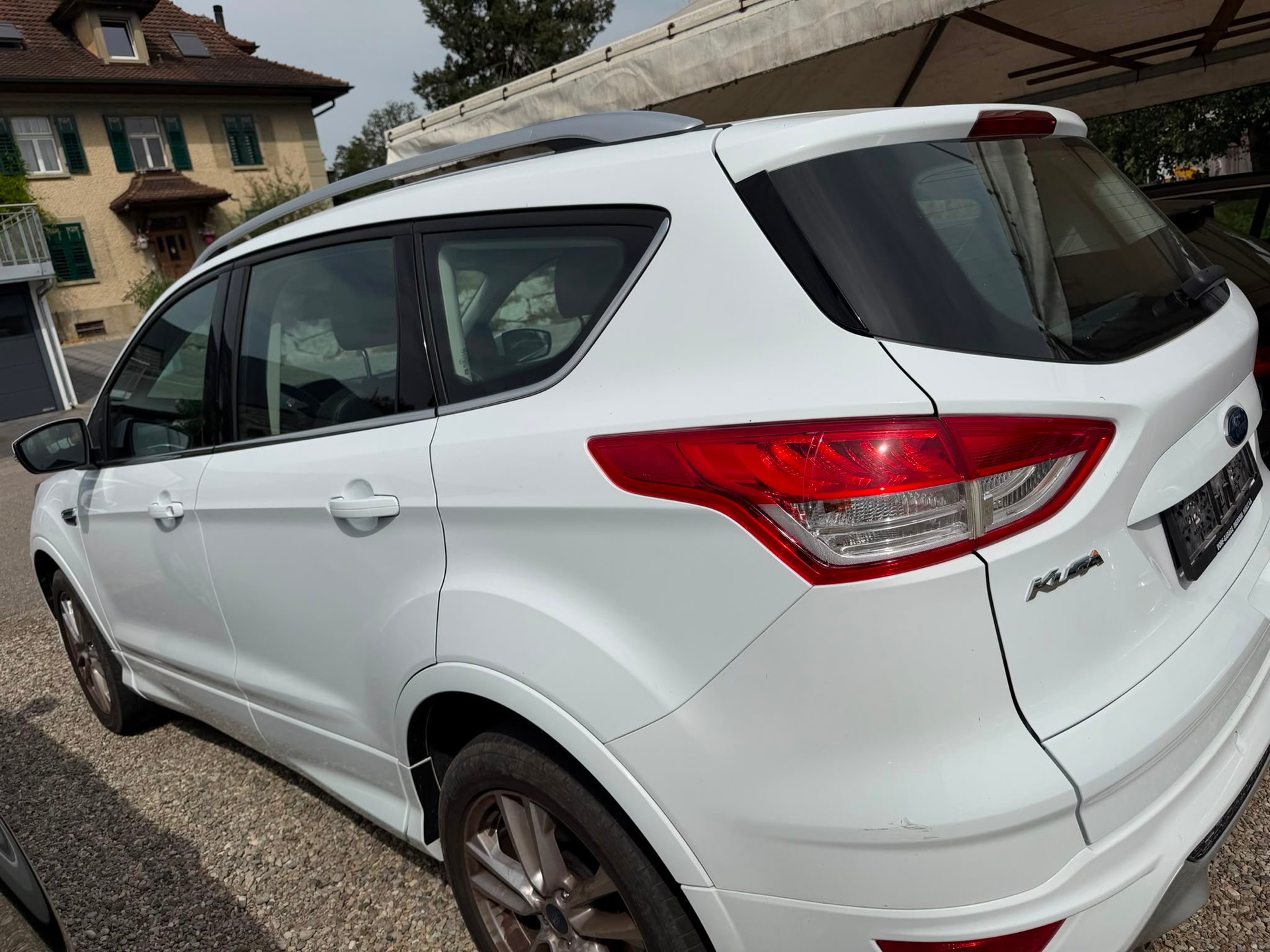 FORD Kuga 2.0 TDCi Carving 4WD-image-3