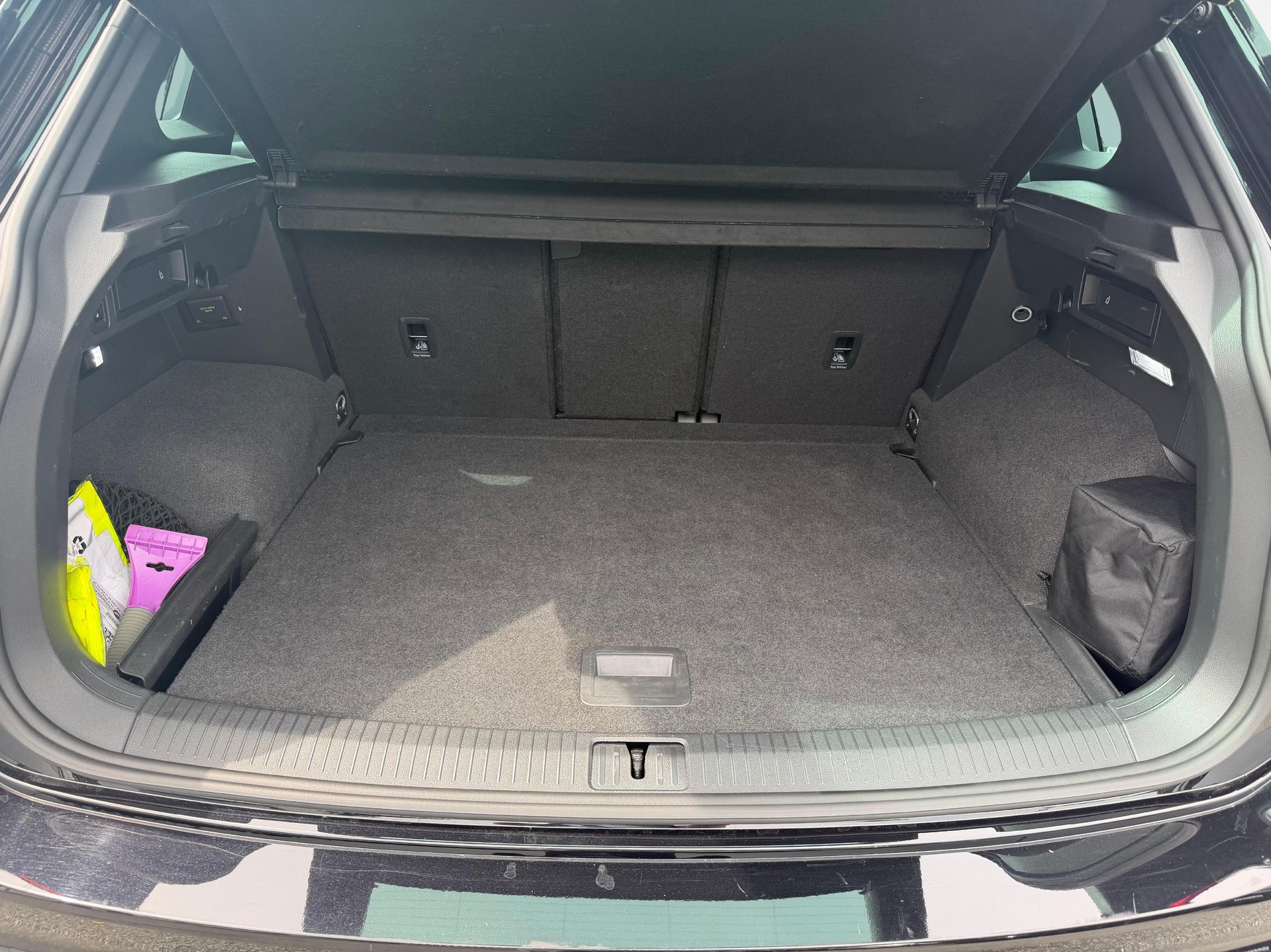 VW Tiguan 2.0 TSI R-Line DSG-image-10